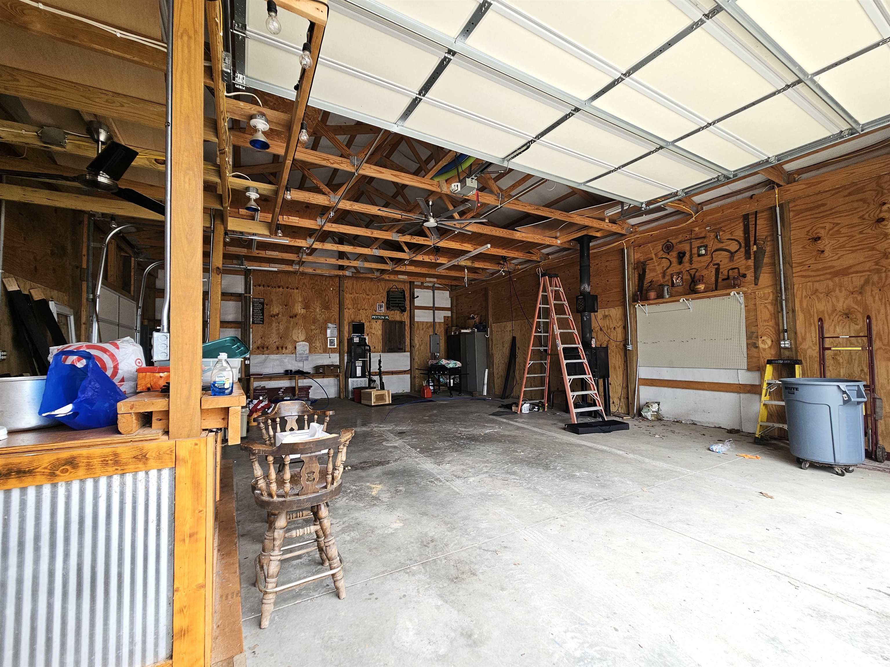 122 Apache Trace, Falls of Rough, Kentucky 40199, 3 Bedrooms Bedrooms, ,2 BathroomsBathrooms,Single Family Residence,For Sale,Apache Trace,94275