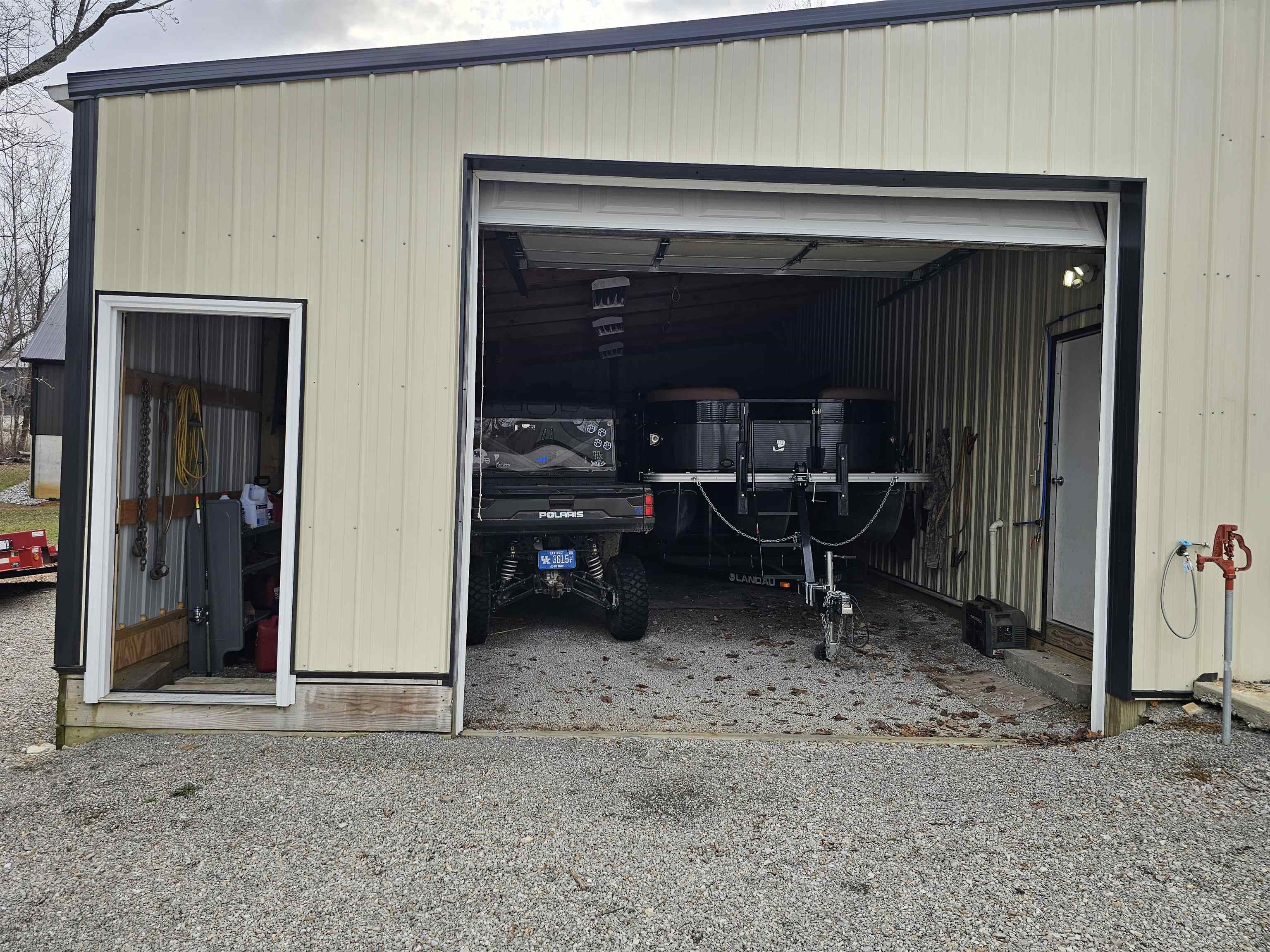 122 Apache Trace, Falls of Rough, Kentucky 40199, 3 Bedrooms Bedrooms, ,2 BathroomsBathrooms,Single Family Residence,For Sale,Apache Trace,94275