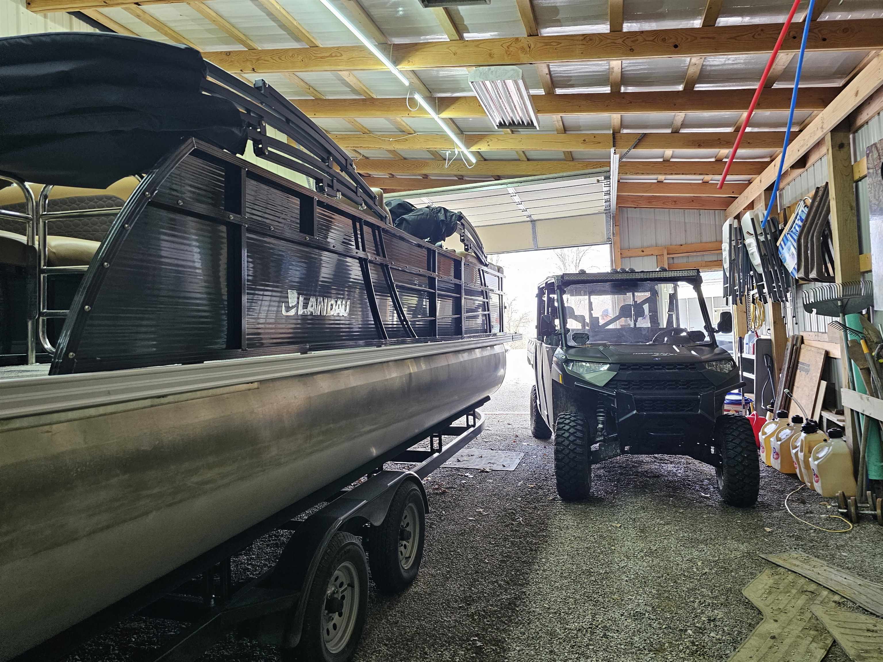 122 Apache Trace, Falls of Rough, Kentucky 40199, 3 Bedrooms Bedrooms, ,2 BathroomsBathrooms,Single Family Residence,For Sale,Apache Trace,94275