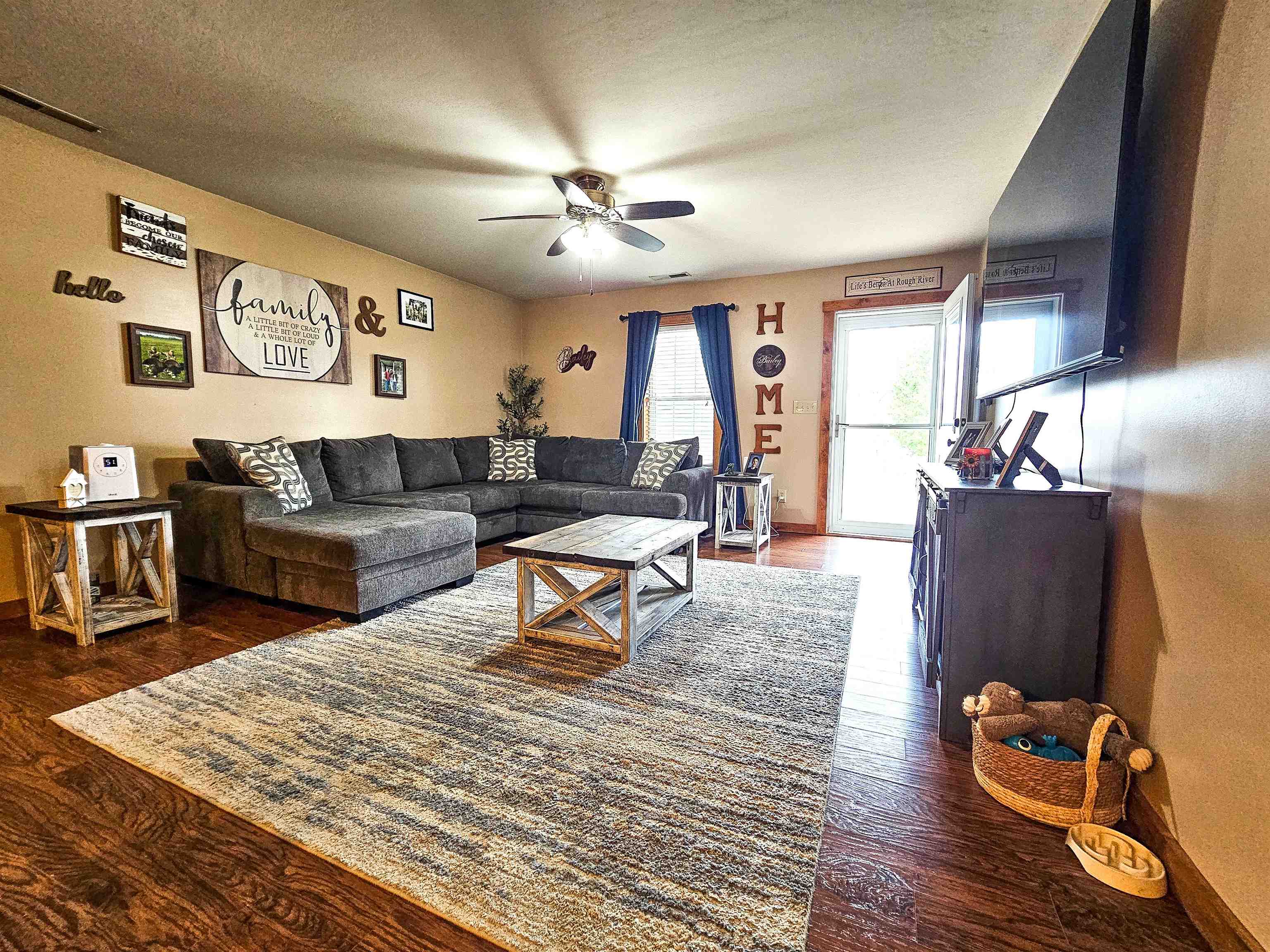 122 Apache Trace, Falls of Rough, Kentucky 40199, 3 Bedrooms Bedrooms, ,2 BathroomsBathrooms,Single Family Residence,For Sale,Apache Trace,94275