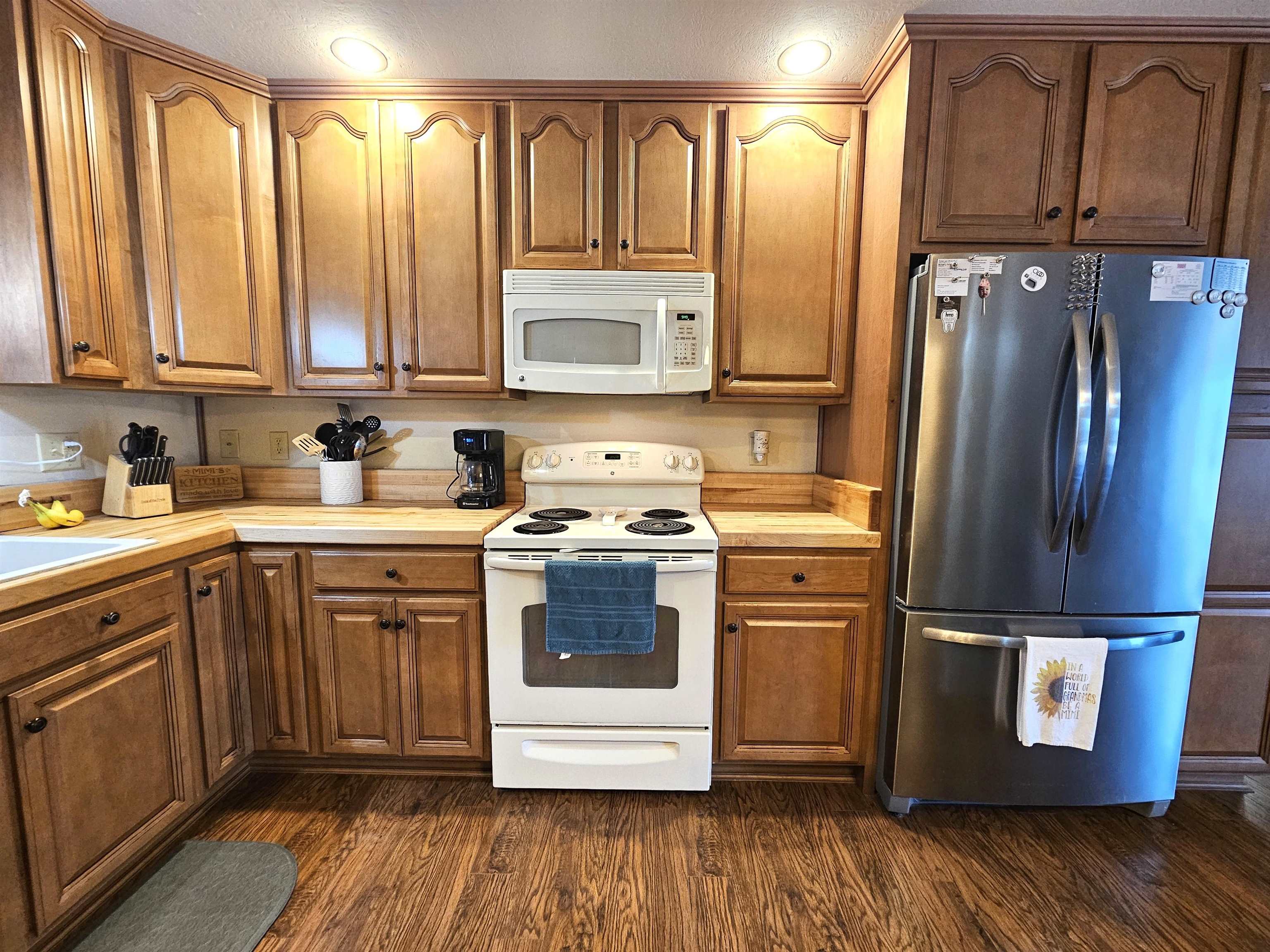 122 Apache Trace, Falls of Rough, Kentucky 40199, 3 Bedrooms Bedrooms, ,2 BathroomsBathrooms,Single Family Residence,For Sale,Apache Trace,94275