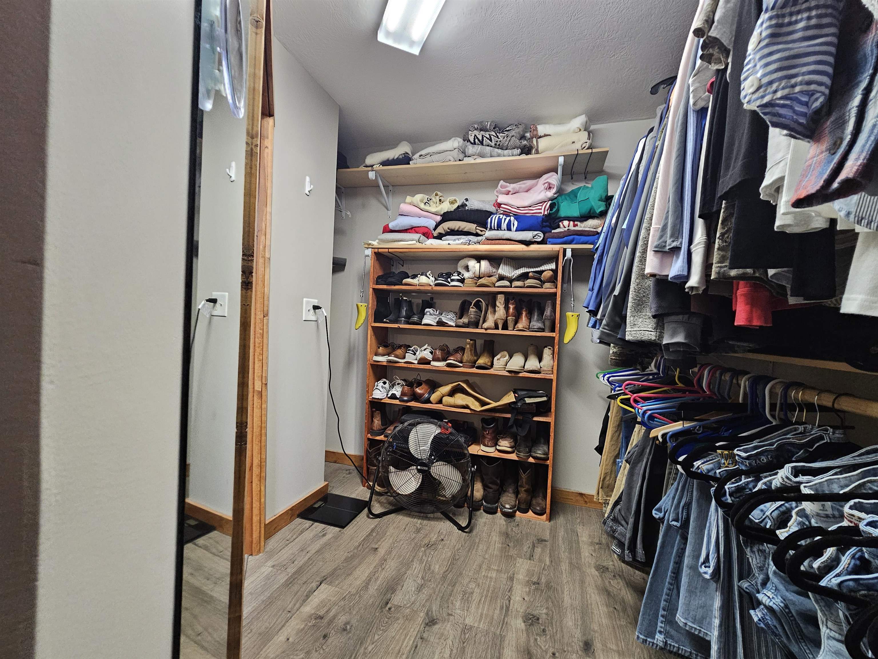 122 Apache Trace, Falls of Rough, Kentucky 40199, 3 Bedrooms Bedrooms, ,2 BathroomsBathrooms,Single Family Residence,For Sale,Apache Trace,94275