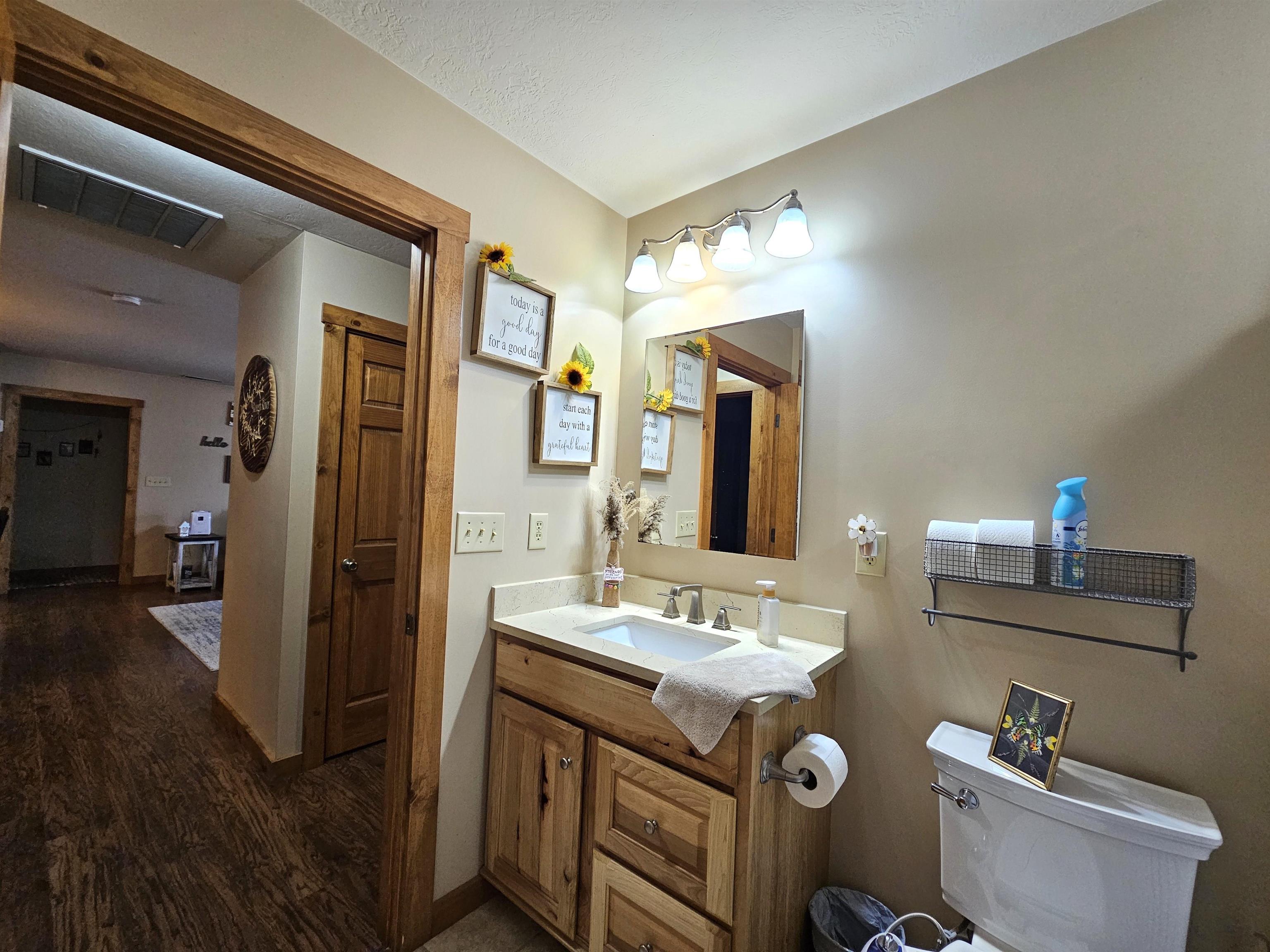 122 Apache Trace, Falls of Rough, Kentucky 40199, 3 Bedrooms Bedrooms, ,2 BathroomsBathrooms,Single Family Residence,For Sale,Apache Trace,94275