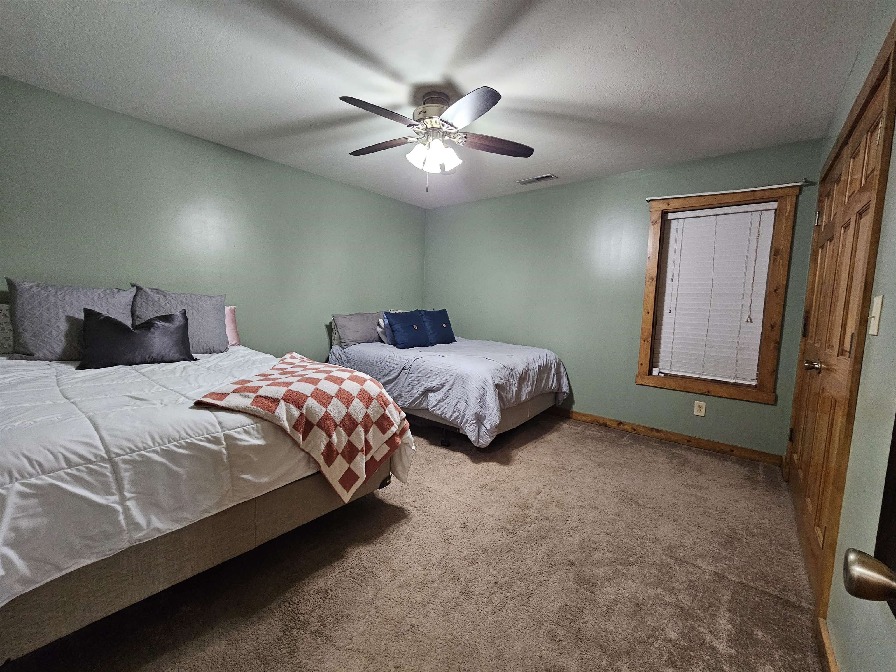 122 Apache Trace, Falls of Rough, Kentucky 40199, 3 Bedrooms Bedrooms, ,2 BathroomsBathrooms,Single Family Residence,For Sale,Apache Trace,94275