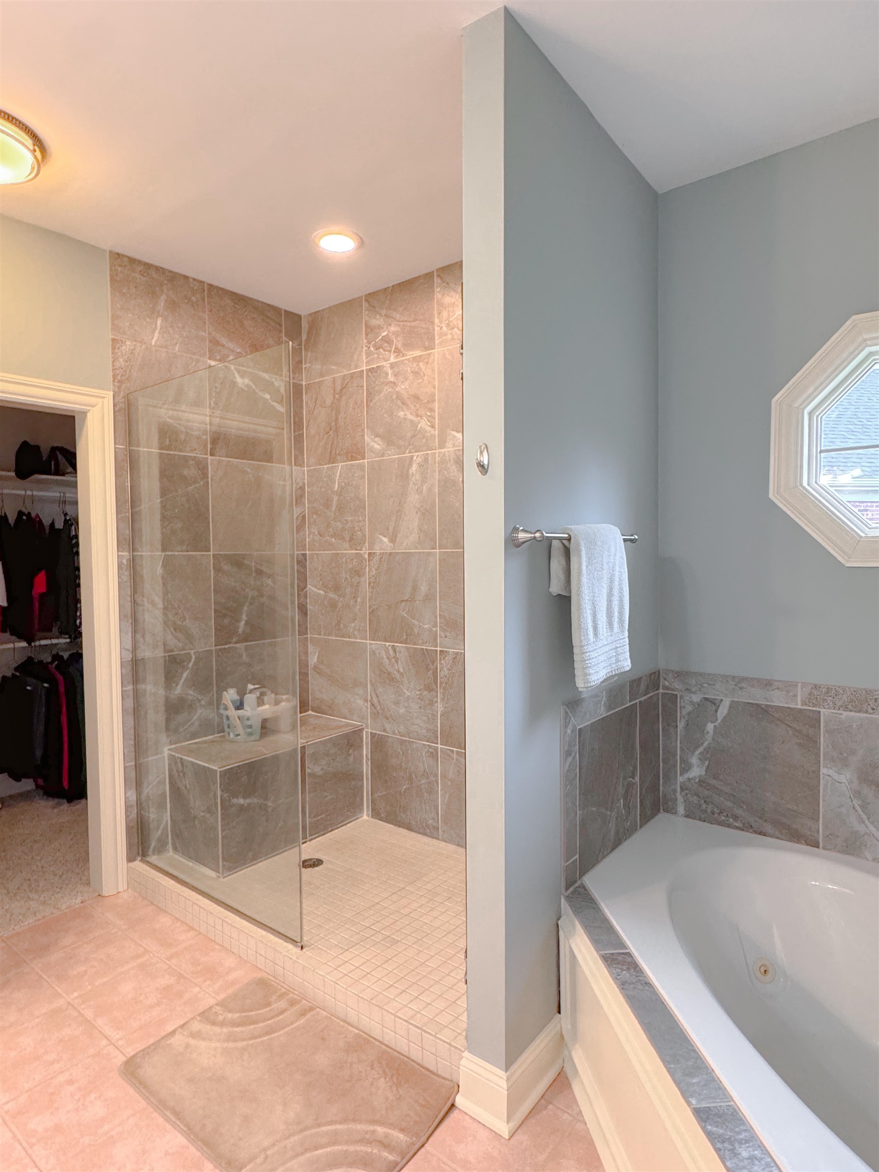 4409 Oakhurst Bnd, Owensboro, Kentucky 42303, 4 Bedrooms Bedrooms, ,2 BathroomsBathrooms,Single Family Residence,For Sale,Oakhurst Bnd,94278