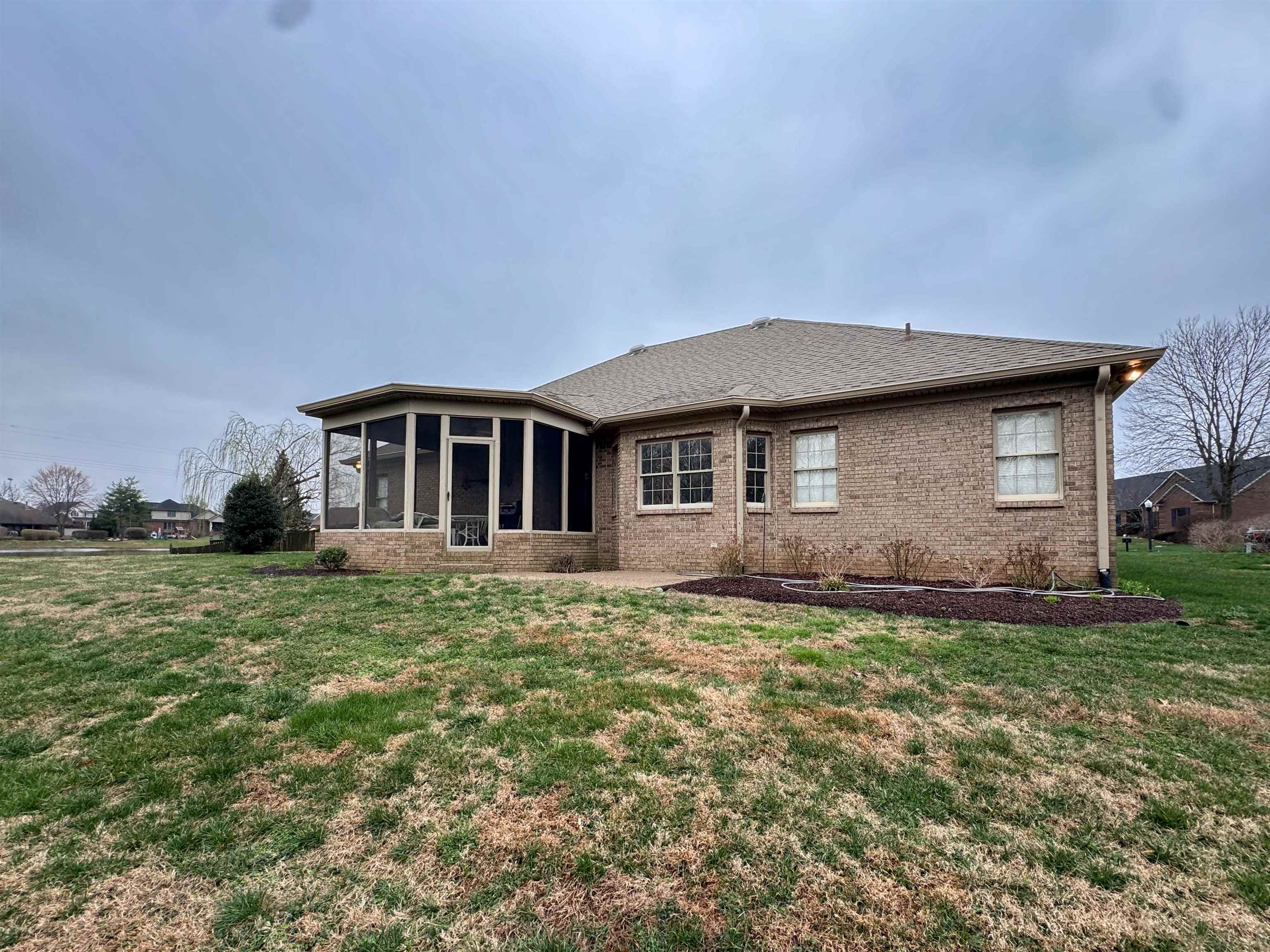 4409 Oakhurst Bnd, Owensboro, Kentucky 42303, 4 Bedrooms Bedrooms, ,2 BathroomsBathrooms,Single Family Residence,For Sale,Oakhurst Bnd,94278