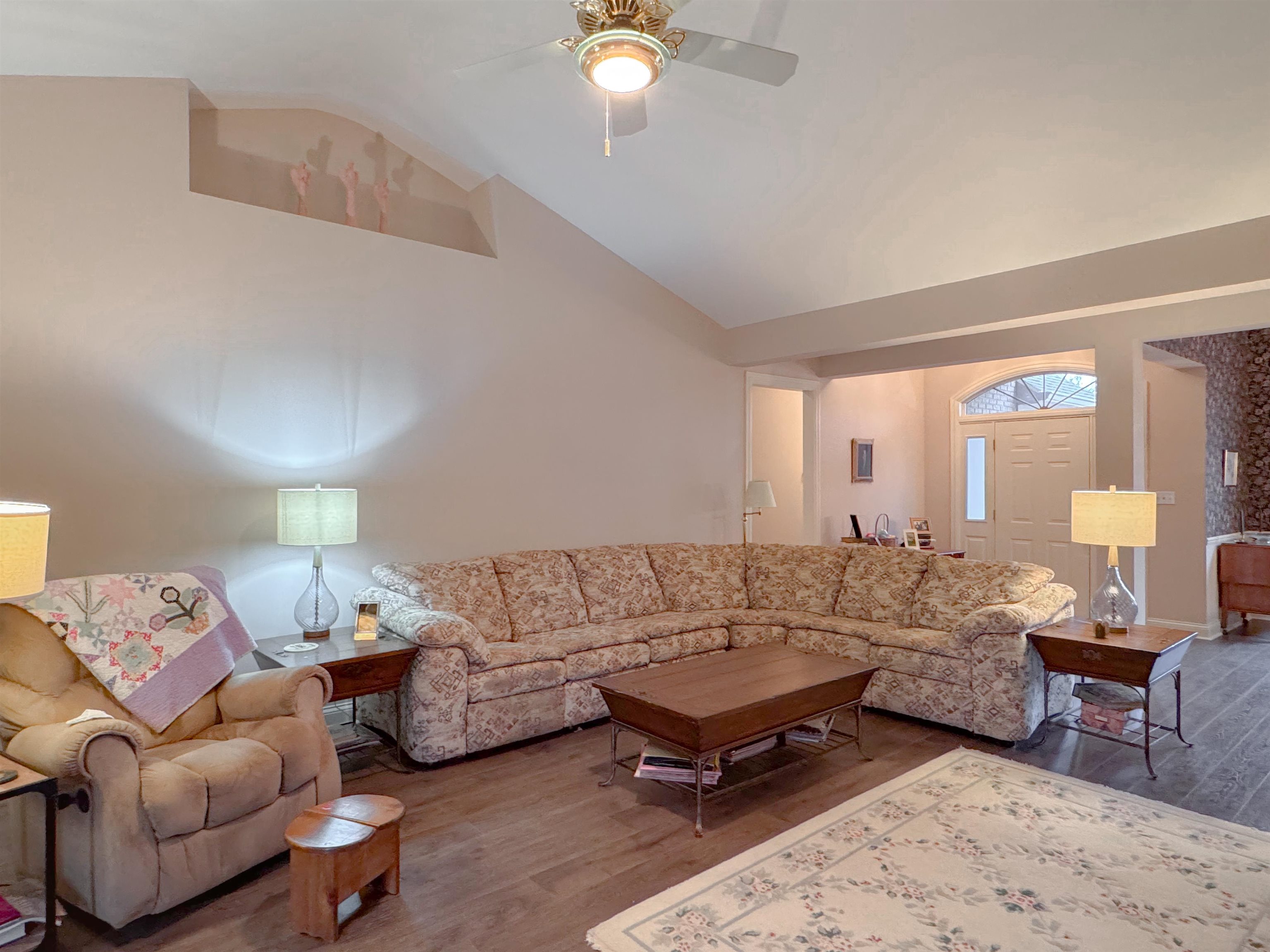 4409 Oakhurst Bnd, Owensboro, Kentucky 42303, 4 Bedrooms Bedrooms, ,2 BathroomsBathrooms,Single Family Residence,For Sale,Oakhurst Bnd,94278