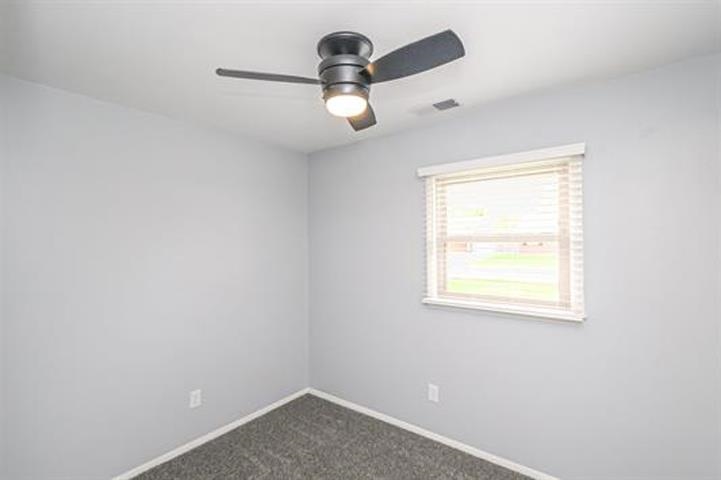 3739 Kipling Dr, Owensboro, Kentucky 42303, 3 Bedrooms Bedrooms, ,1 BathroomBathrooms,Single Family Residence,For Sale,Kipling Dr,94287