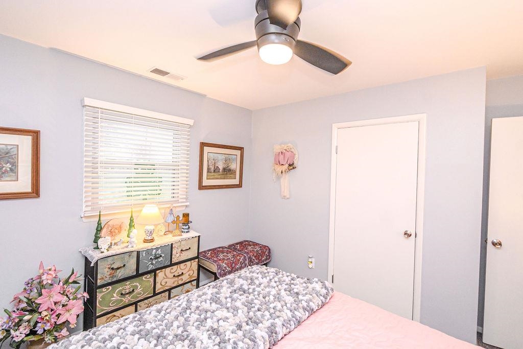 3739 Kipling Dr, Owensboro, Kentucky 42303, 3 Bedrooms Bedrooms, ,1 BathroomBathrooms,Single Family Residence,For Sale,Kipling Dr,94287