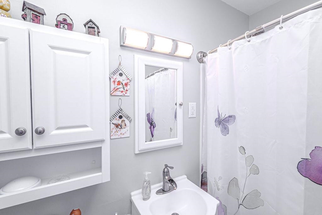 3739 Kipling Dr, Owensboro, Kentucky 42303, 3 Bedrooms Bedrooms, ,1 BathroomBathrooms,Single Family Residence,For Sale,Kipling Dr,94287