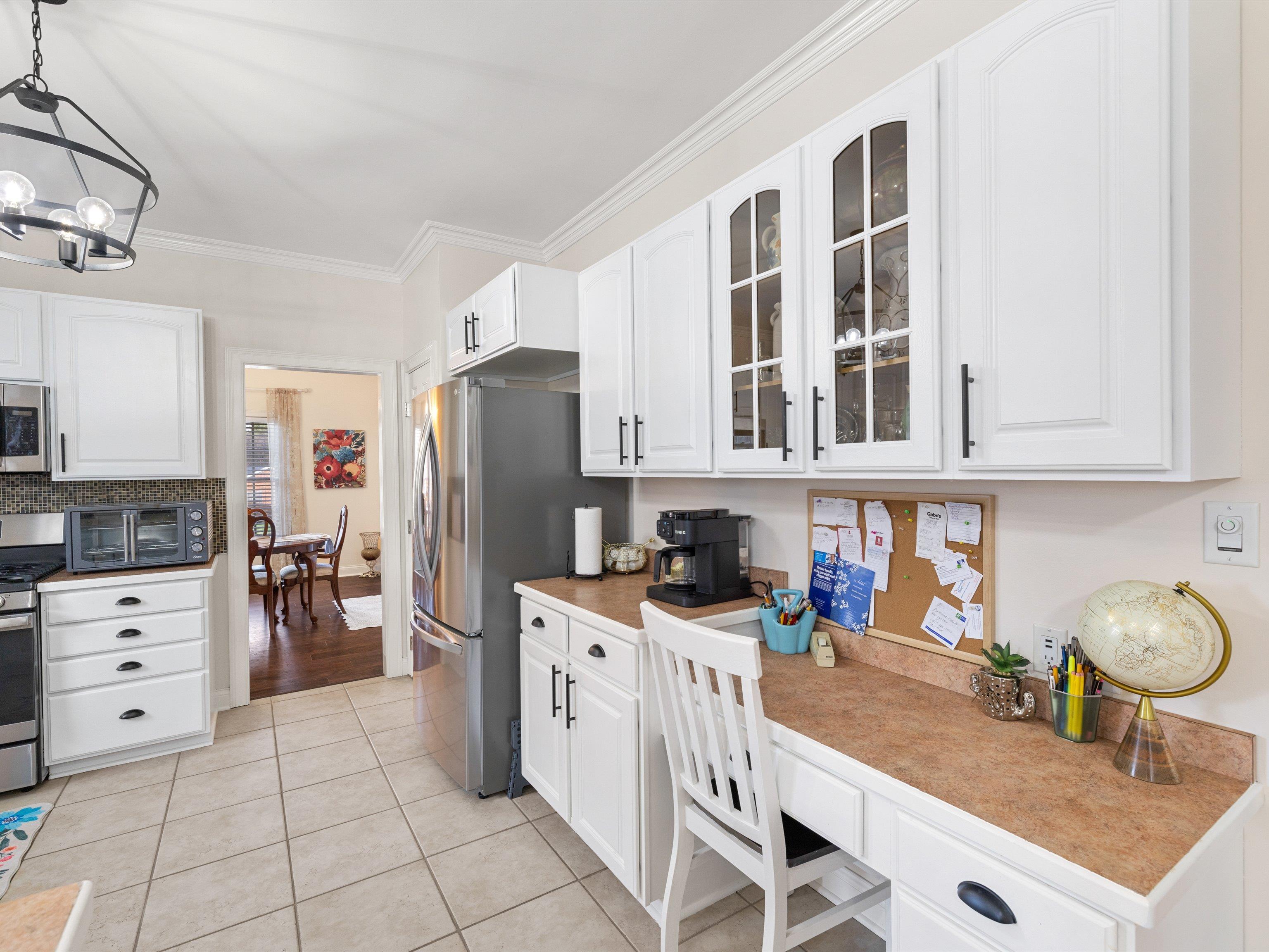 2732 Hillbrooke Parkway, Owensboro, Kentucky 42303, 3 Bedrooms Bedrooms, ,2 BathroomsBathrooms,Ranch,For Sale,Hillbrooke Parkway,94289