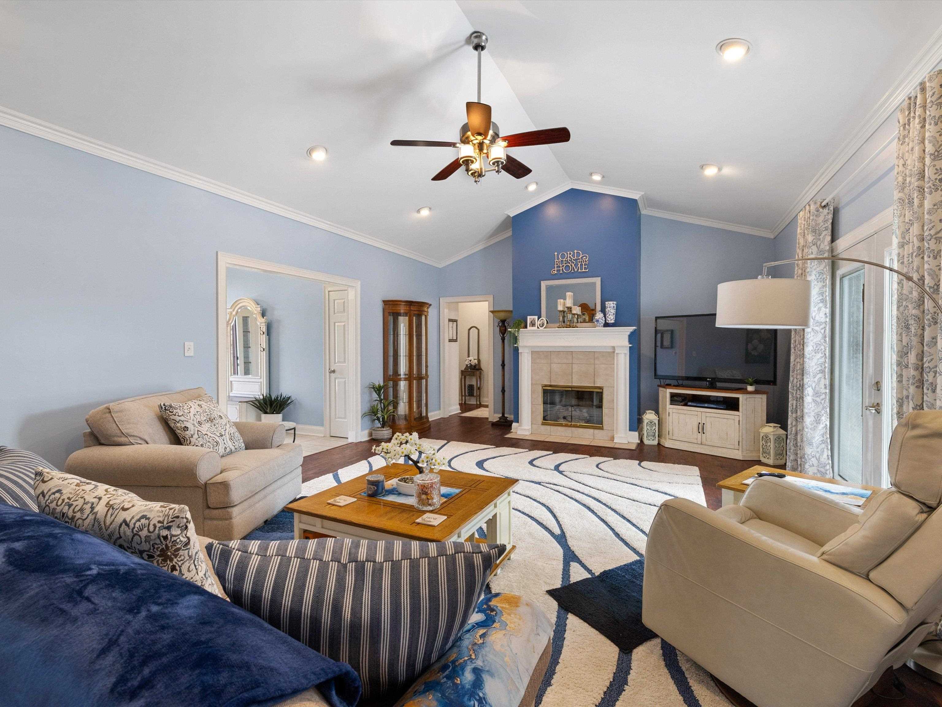 2732 Hillbrooke Parkway, Owensboro, Kentucky 42303, 3 Bedrooms Bedrooms, ,2 BathroomsBathrooms,Ranch,For Sale,Hillbrooke Parkway,94289