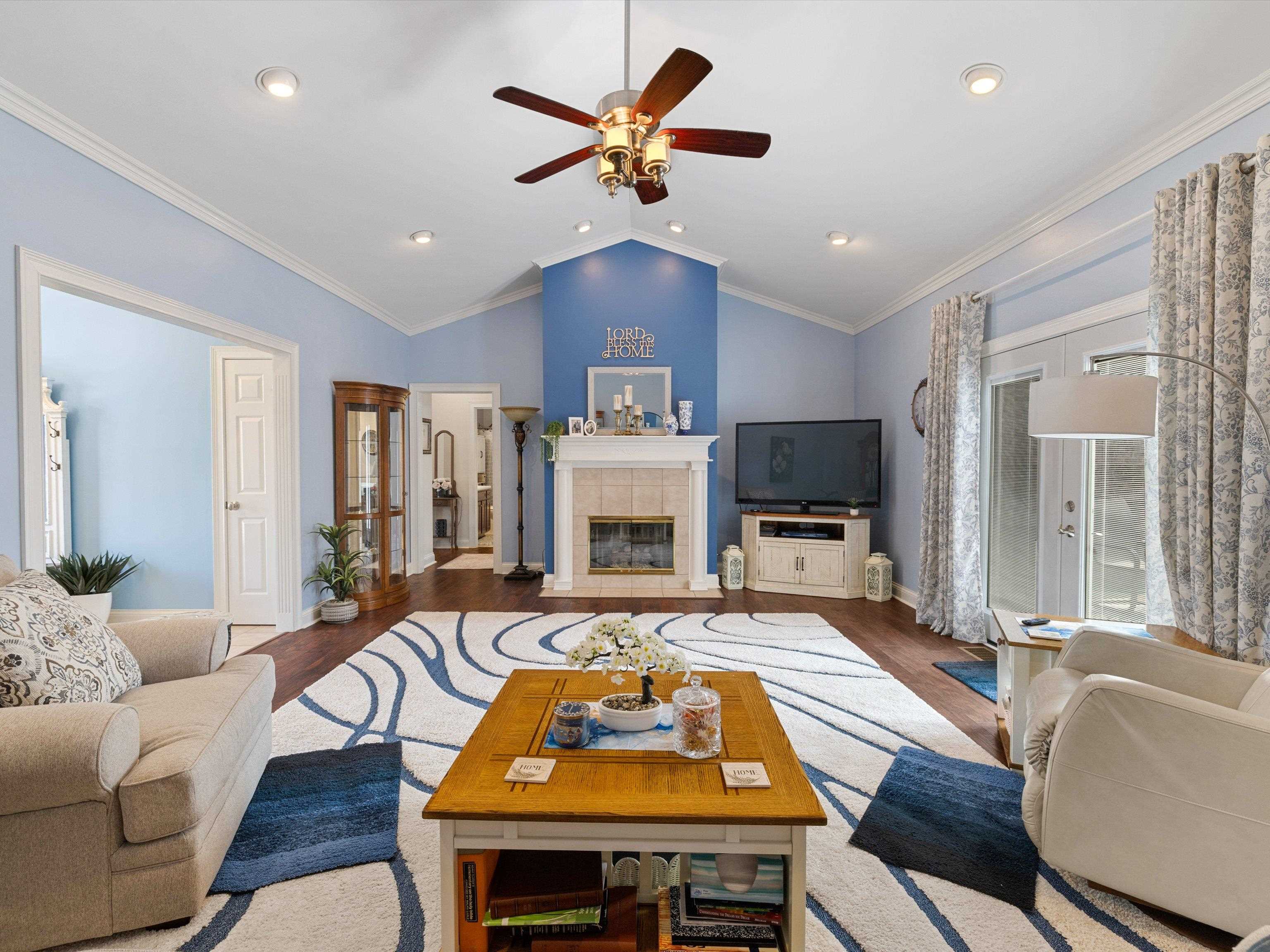 2732 Hillbrooke Parkway, Owensboro, Kentucky 42303, 3 Bedrooms Bedrooms, ,2 BathroomsBathrooms,Ranch,For Sale,Hillbrooke Parkway,94289