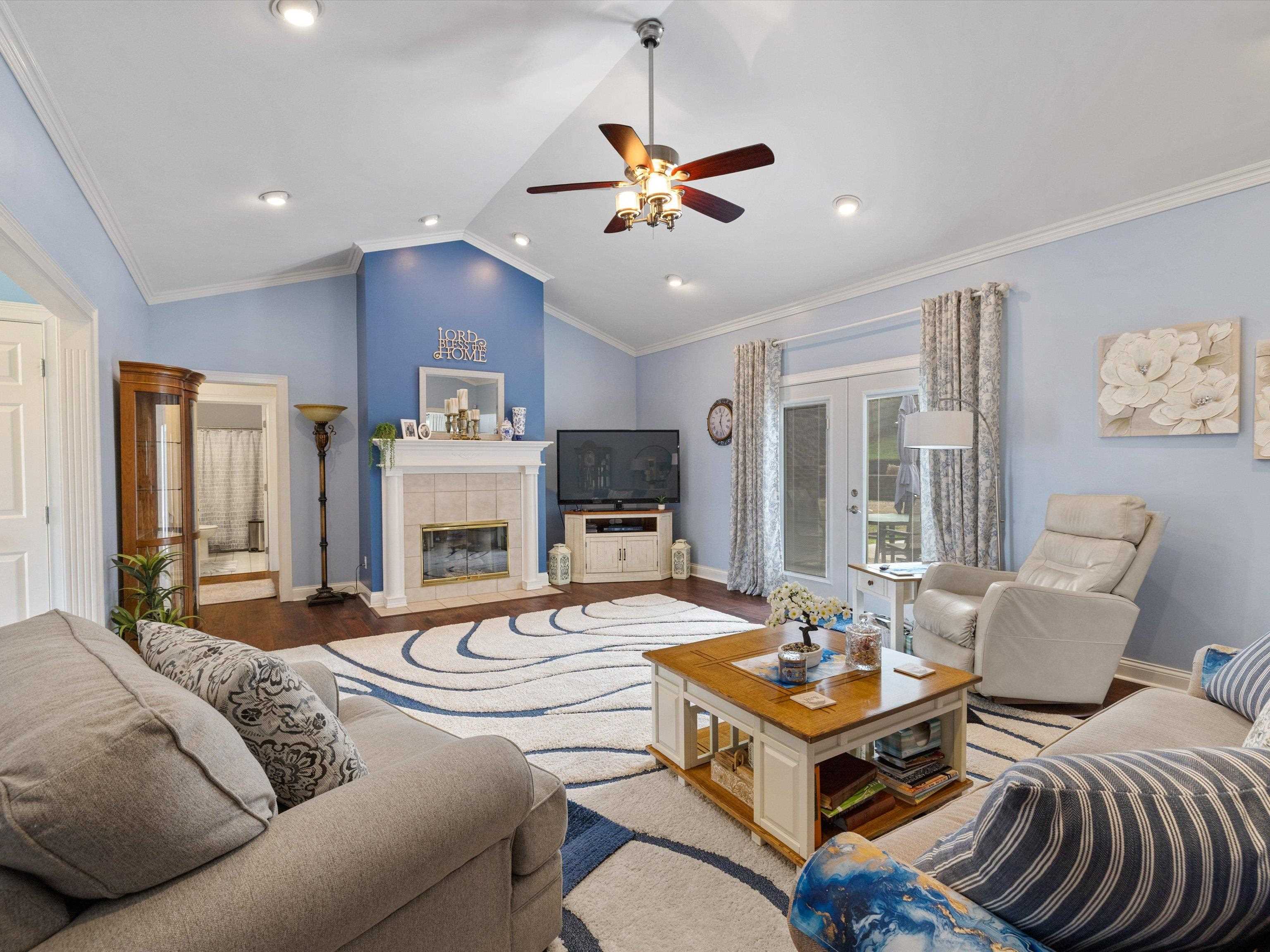 2732 Hillbrooke Parkway, Owensboro, Kentucky 42303, 3 Bedrooms Bedrooms, ,2 BathroomsBathrooms,Ranch,For Sale,Hillbrooke Parkway,94289