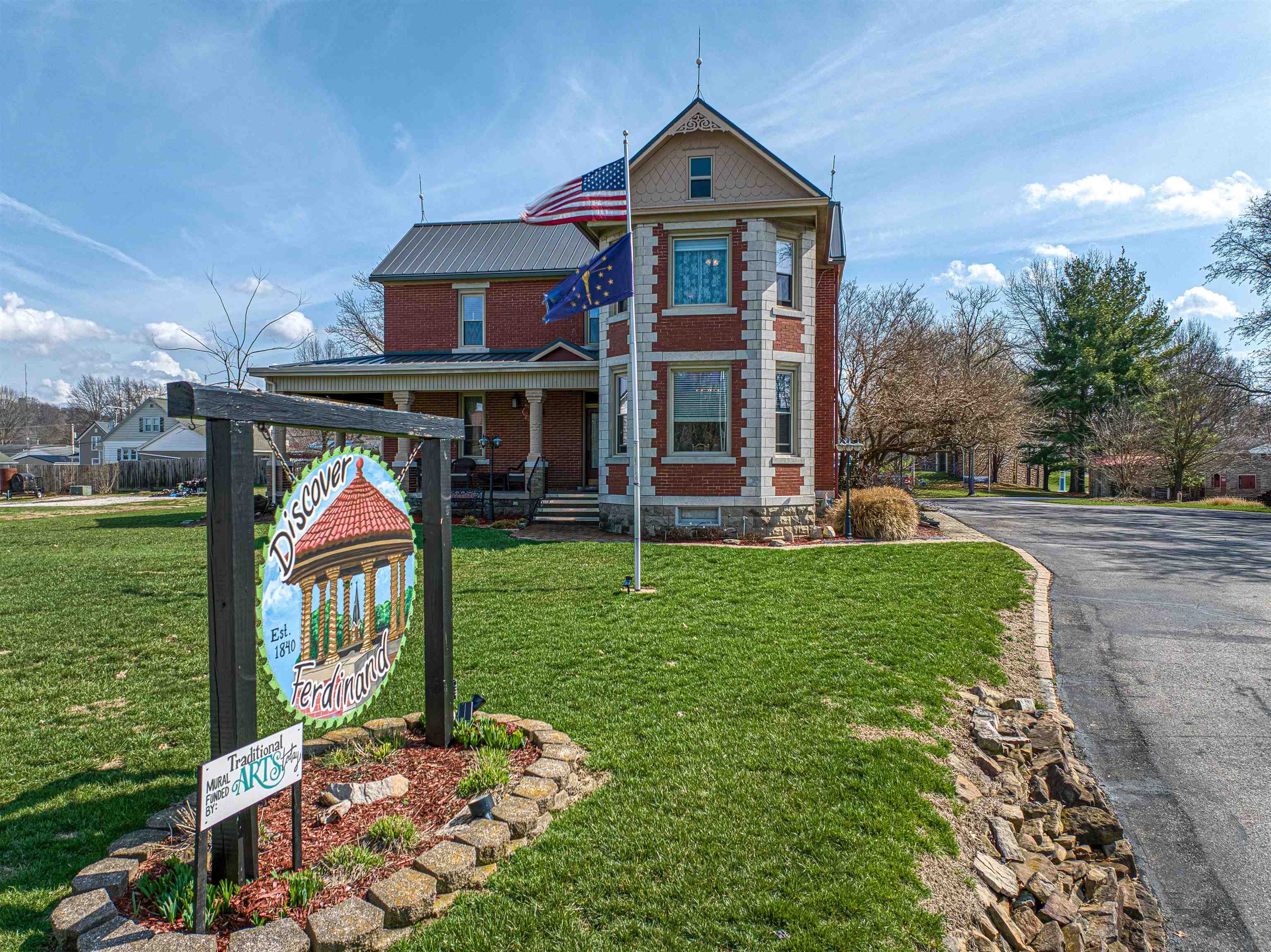 210 Main St, Ferdinand, Indiana 47532, 4 Bedrooms Bedrooms, ,4 BathroomsBathrooms,Single Family Residence,For Sale,Main St,94294