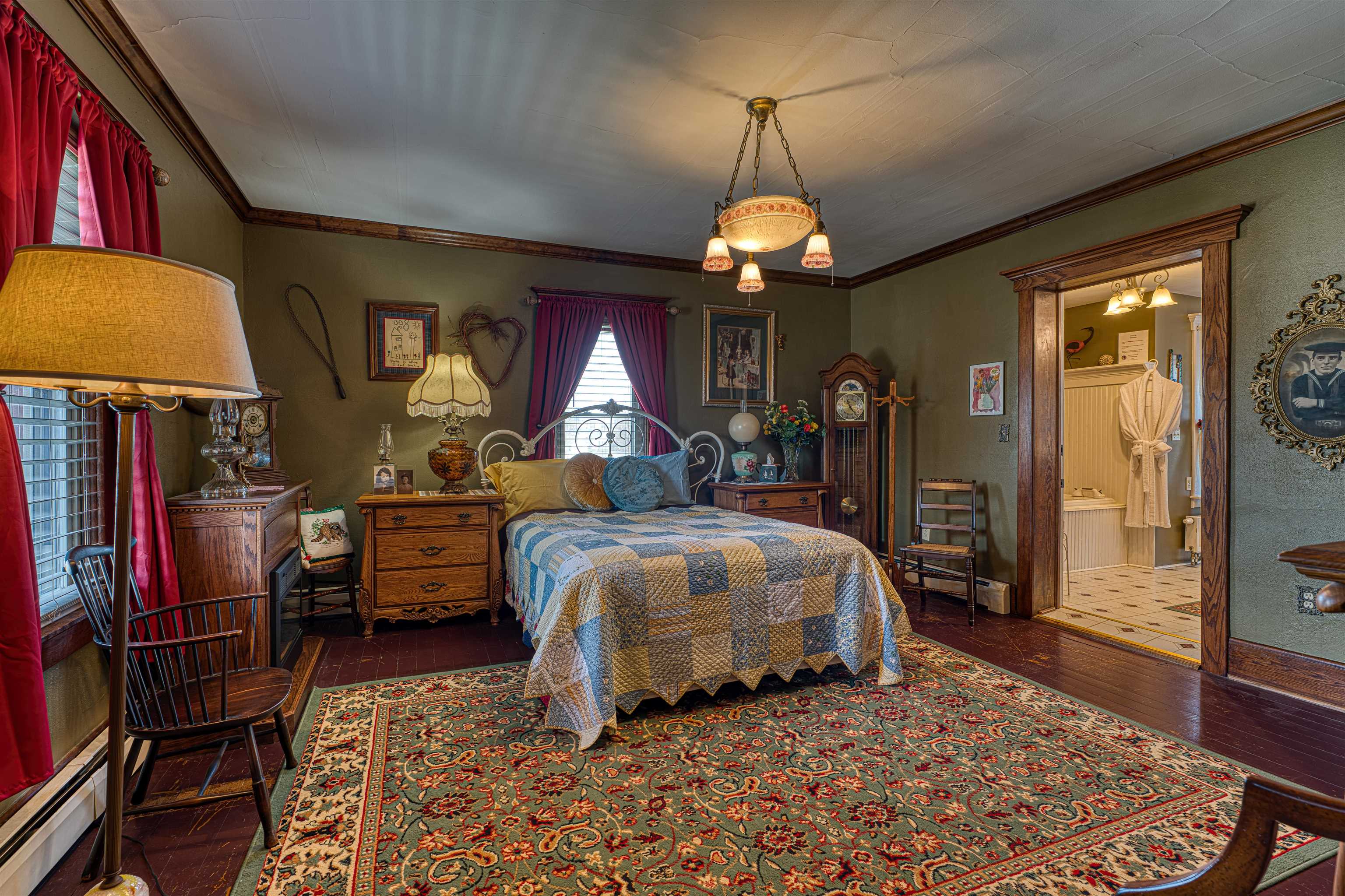 210 Main St, Ferdinand, Indiana 47532, 4 Bedrooms Bedrooms, ,4 BathroomsBathrooms,Single Family Residence,For Sale,Main St,94294