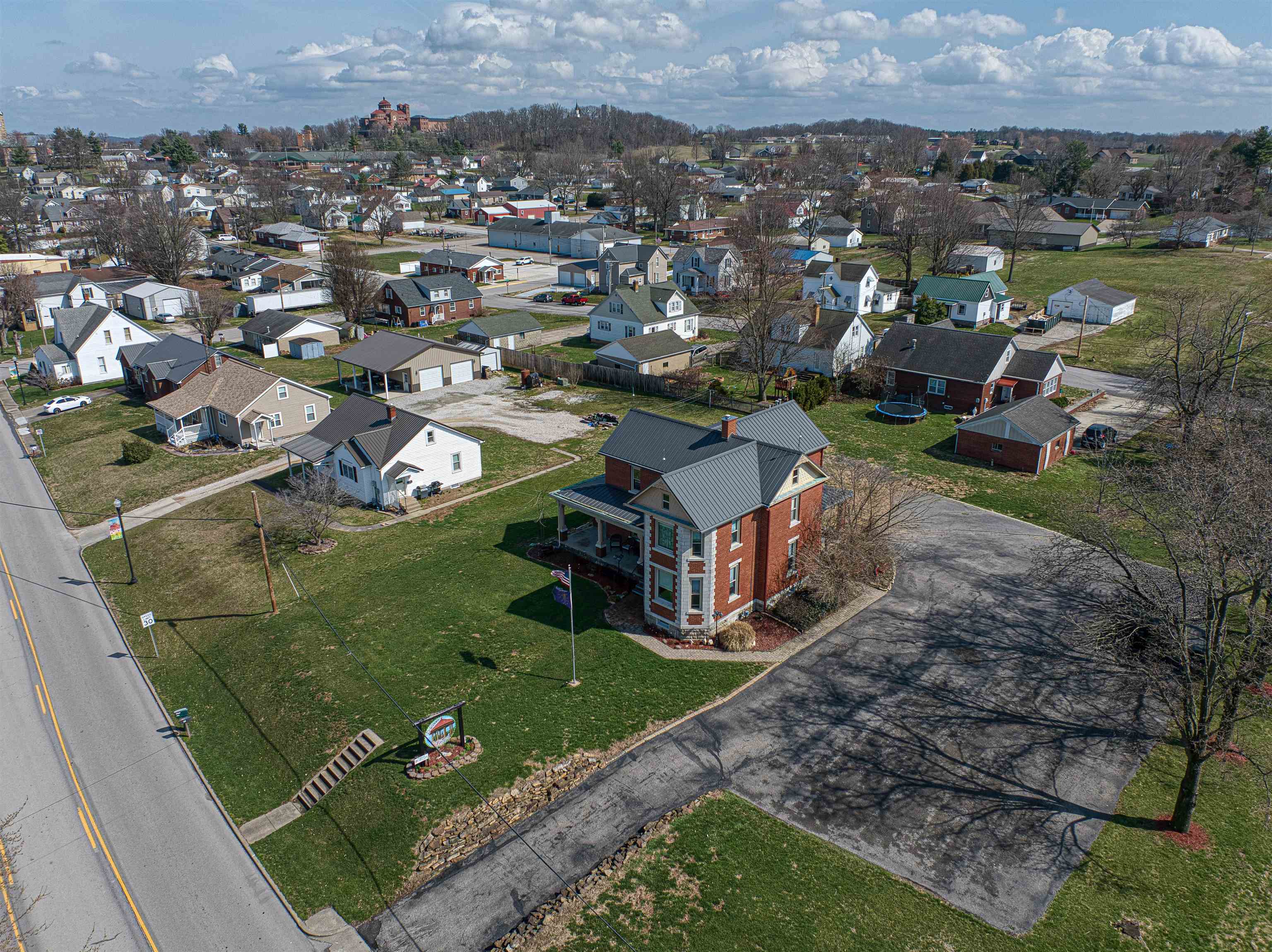 210 Main St, Ferdinand, Indiana 47532, 4 Bedrooms Bedrooms, ,4 BathroomsBathrooms,Single Family Residence,For Sale,Main St,94294