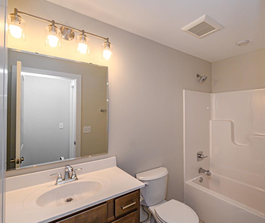 6377 Jessica Ln, Owensboro, Kentucky 42303, 4 Bedrooms Bedrooms, ,2 BathroomsBathrooms,Single Family Residence,For Sale,Jessica Ln,94297