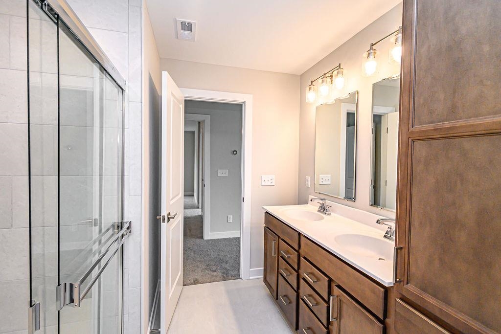 6377 Jessica Ln, Owensboro, Kentucky 42303, 4 Bedrooms Bedrooms, ,2 BathroomsBathrooms,Single Family Residence,For Sale,Jessica Ln,94297