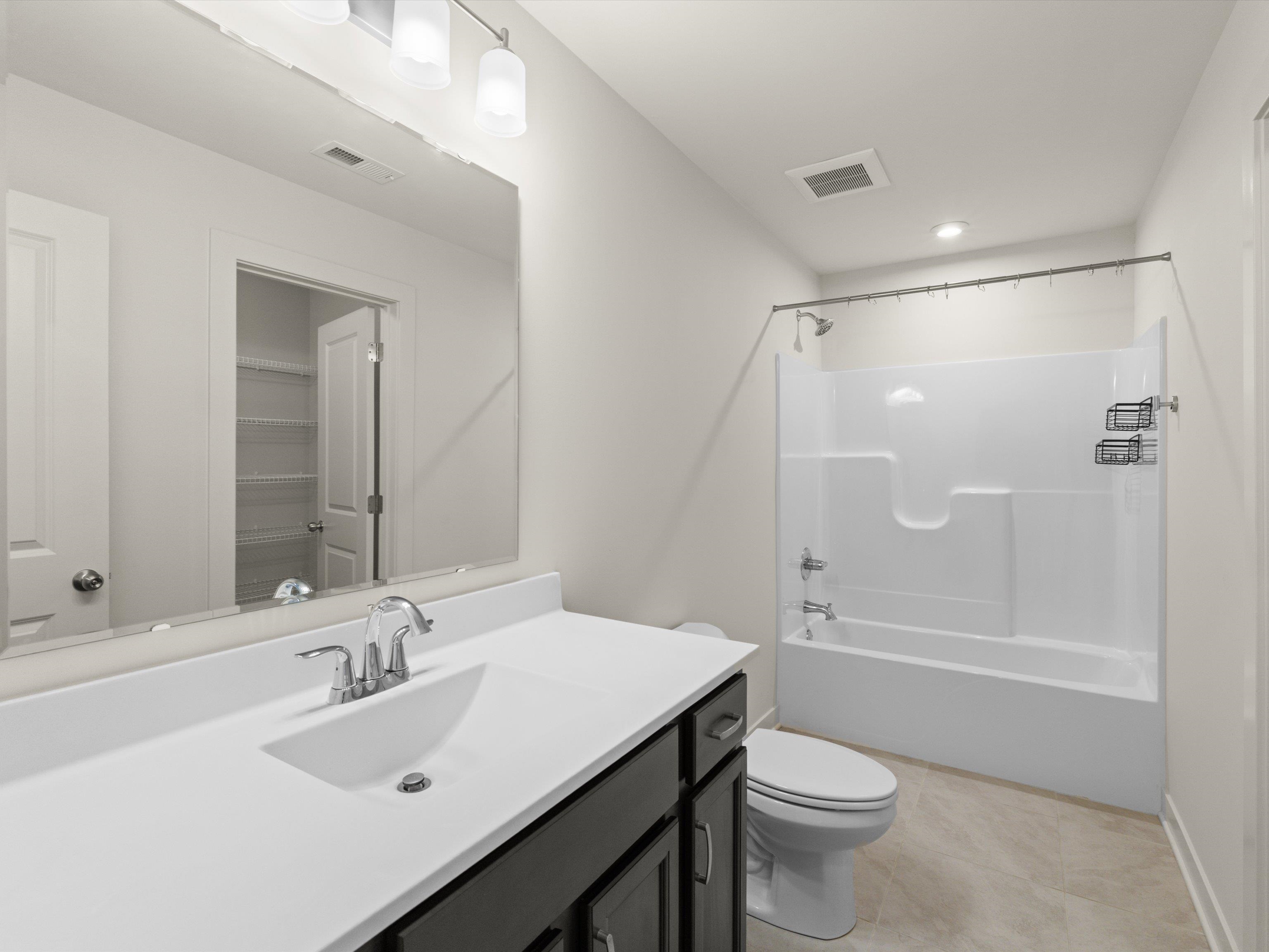 6408 Jessica Lane, Owensboro, Kentucky 42303, 4 Bedrooms Bedrooms, ,2 BathroomsBathrooms,Single Family Residence,For Sale,Jessica Lane,94303