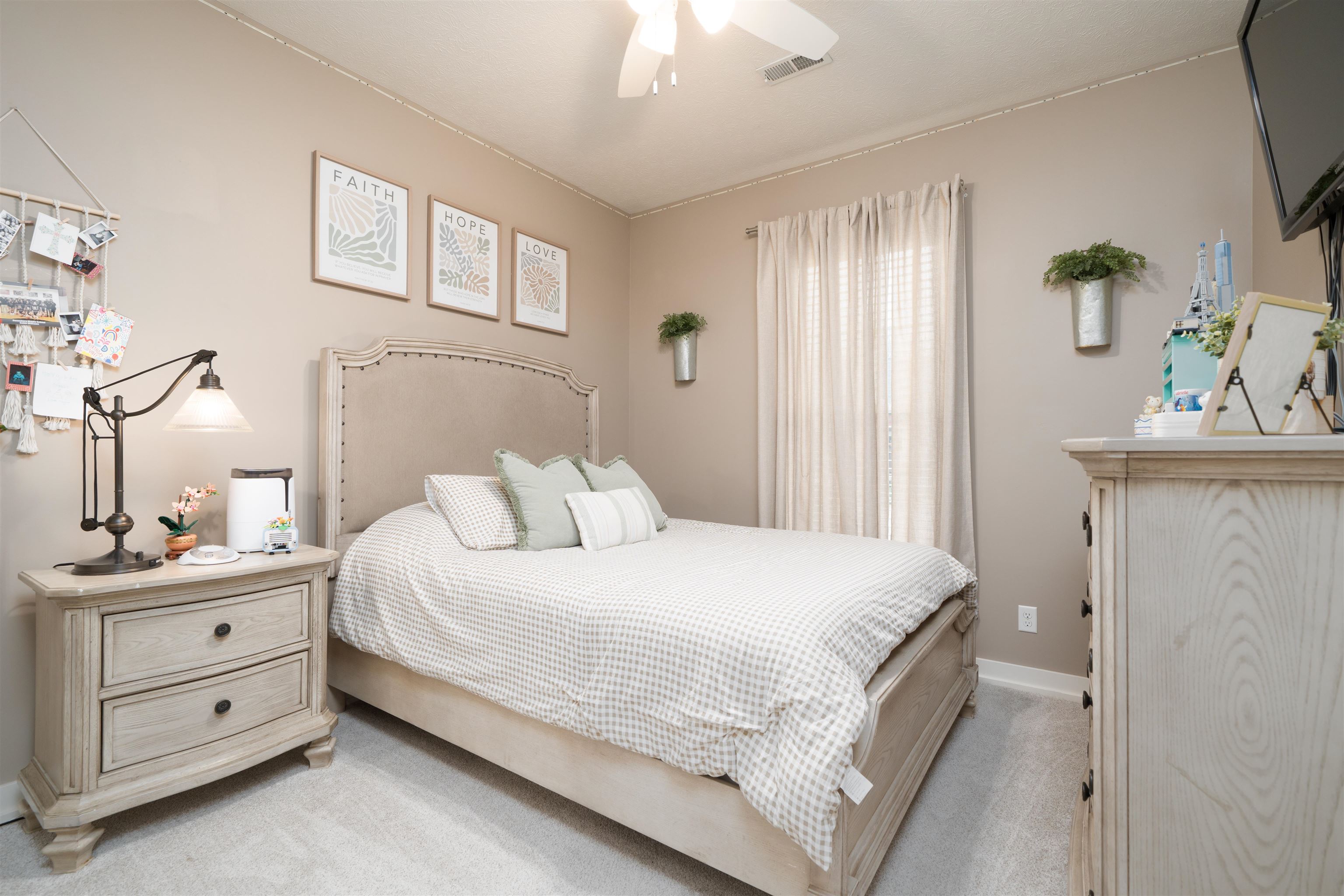 2243 Meadowhill Lane, Utica, Kentucky 42376, 3 Bedrooms Bedrooms, ,2 BathroomsBathrooms,Single Family Residence,For Sale,Meadowhill Lane,94306