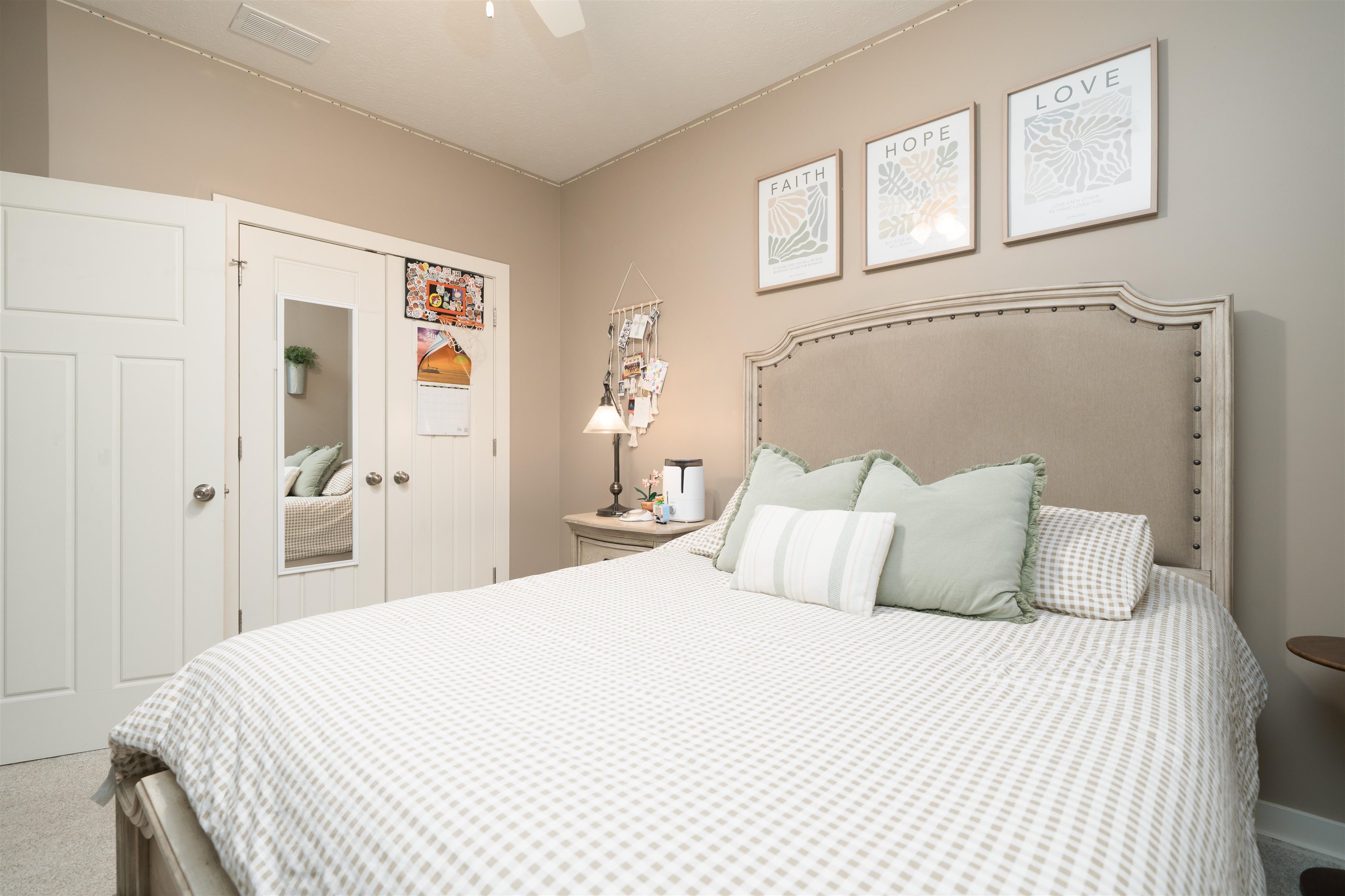 2243 Meadowhill Lane, Utica, Kentucky 42376, 3 Bedrooms Bedrooms, ,2 BathroomsBathrooms,Single Family Residence,For Sale,Meadowhill Lane,94306