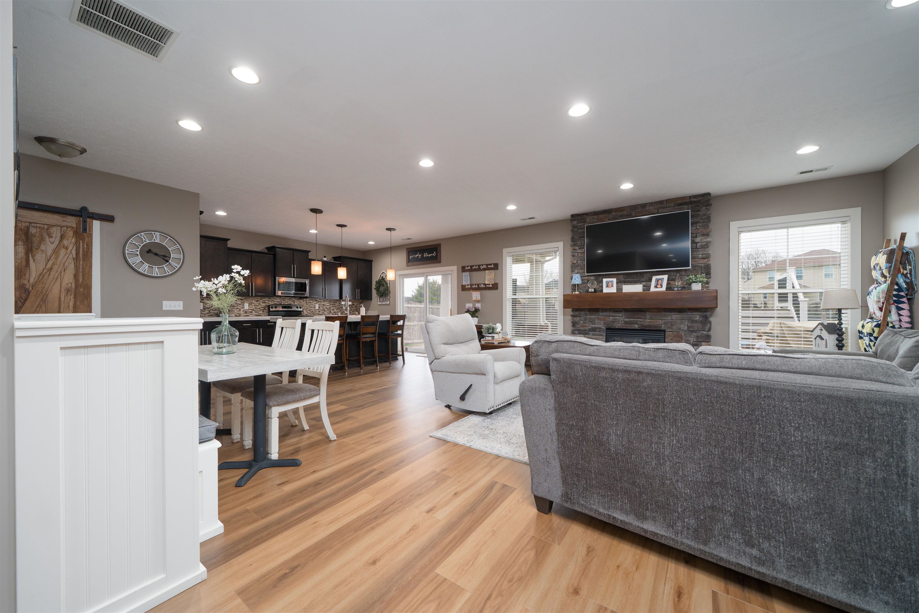 2243 Meadowhill Lane, Utica, Kentucky 42376, 3 Bedrooms Bedrooms, ,2 BathroomsBathrooms,Single Family Residence,For Sale,Meadowhill Lane,94306