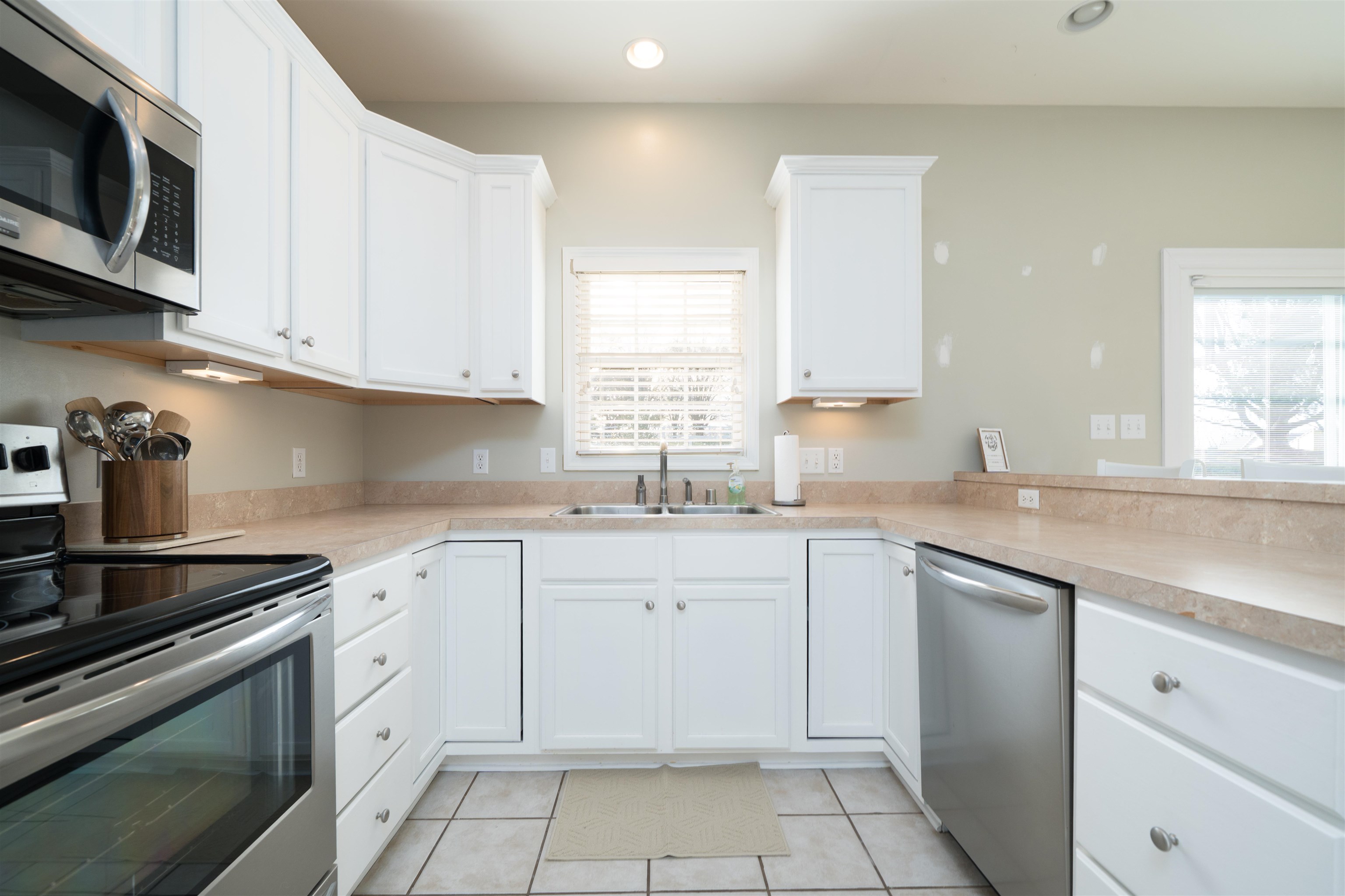 3501 Idle Hour Court, Owensboro, Kentucky 42303, 3 Bedrooms Bedrooms, ,2 BathroomsBathrooms,Single Family Residence,For Sale,Idle Hour Court,94313