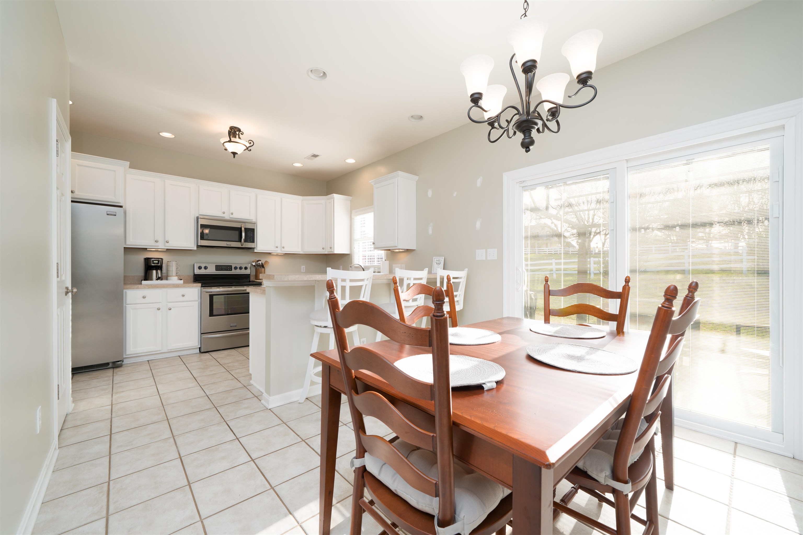 3501 Idle Hour Court, Owensboro, Kentucky 42303, 3 Bedrooms Bedrooms, ,2 BathroomsBathrooms,Single Family Residence,For Sale,Idle Hour Court,94313