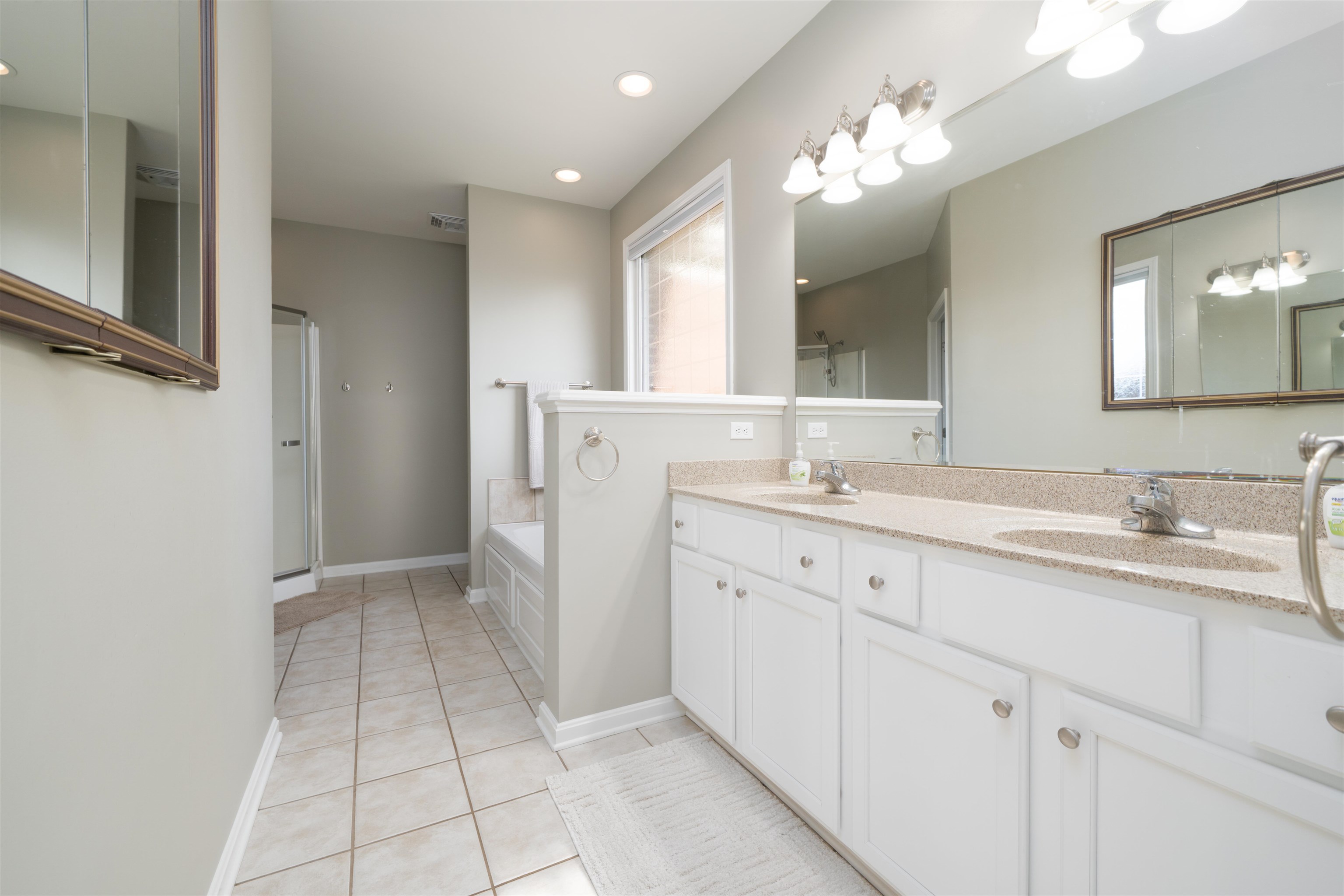 3501 Idle Hour Court, Owensboro, Kentucky 42303, 3 Bedrooms Bedrooms, ,2 BathroomsBathrooms,Single Family Residence,For Sale,Idle Hour Court,94313