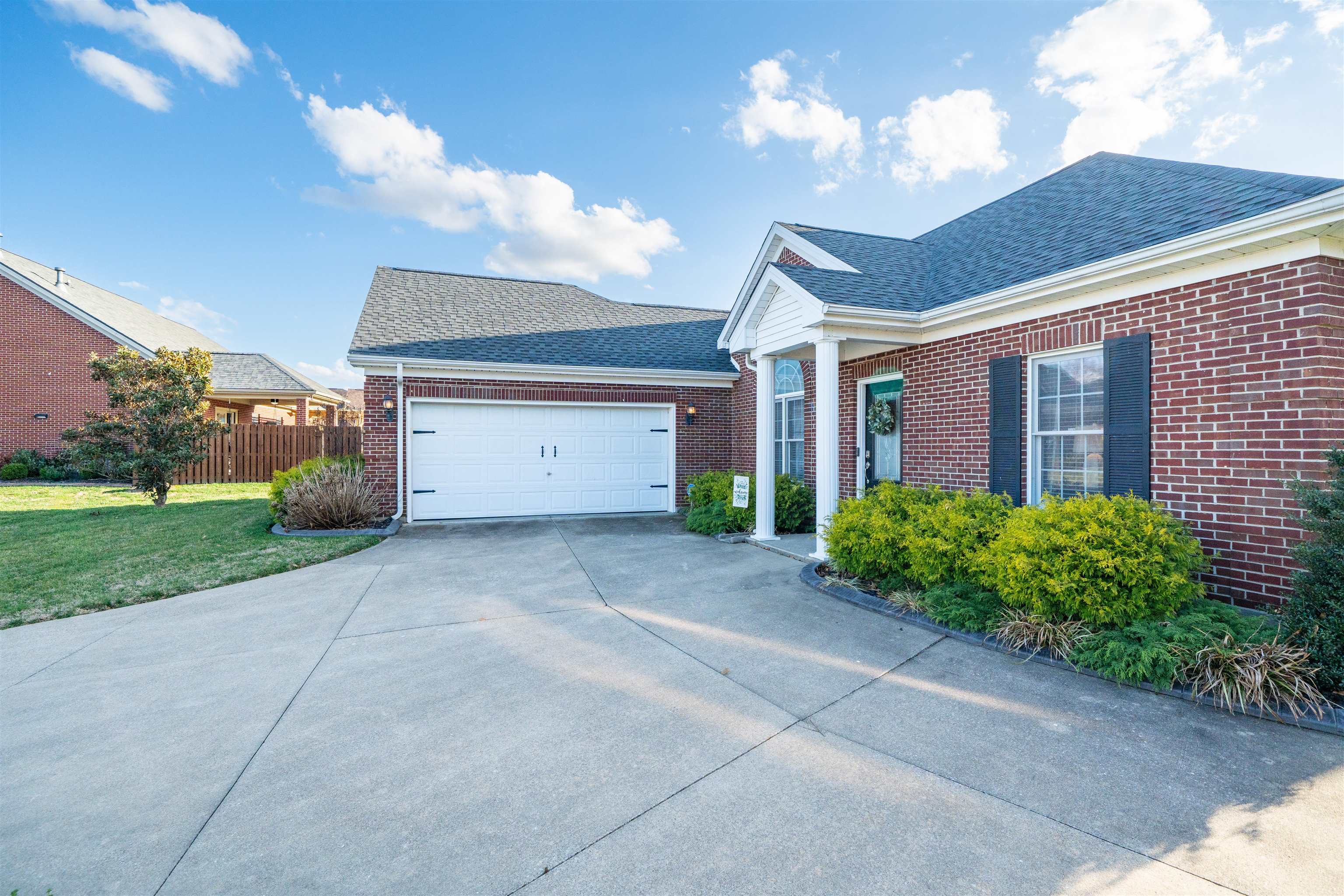 3501 Idle Hour Court, Owensboro, Kentucky 42303, 3 Bedrooms Bedrooms, ,2 BathroomsBathrooms,Single Family Residence,For Sale,Idle Hour Court,94313