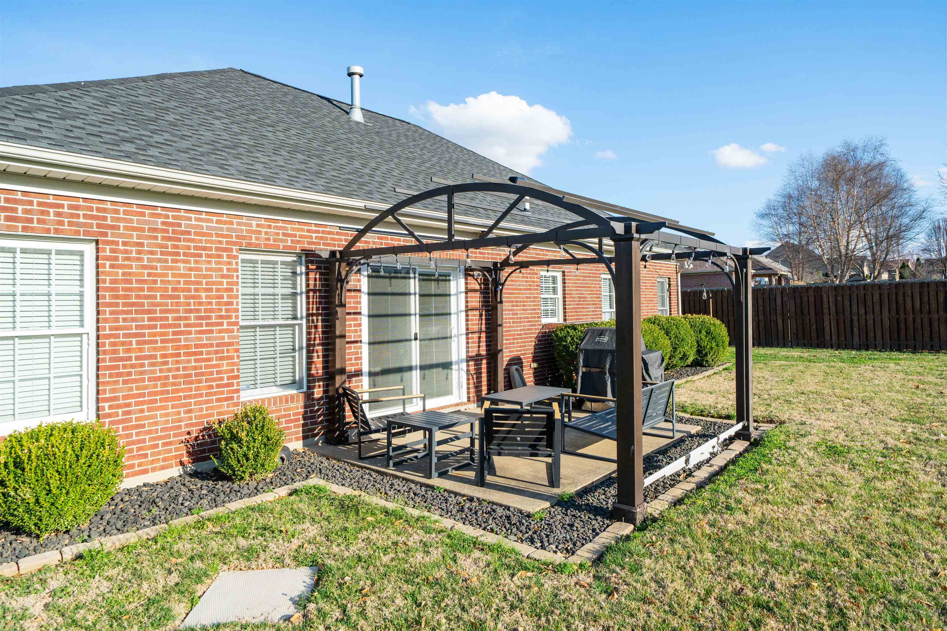 3501 Idle Hour Court, Owensboro, Kentucky 42303, 3 Bedrooms Bedrooms, ,2 BathroomsBathrooms,Single Family Residence,For Sale,Idle Hour Court,94313