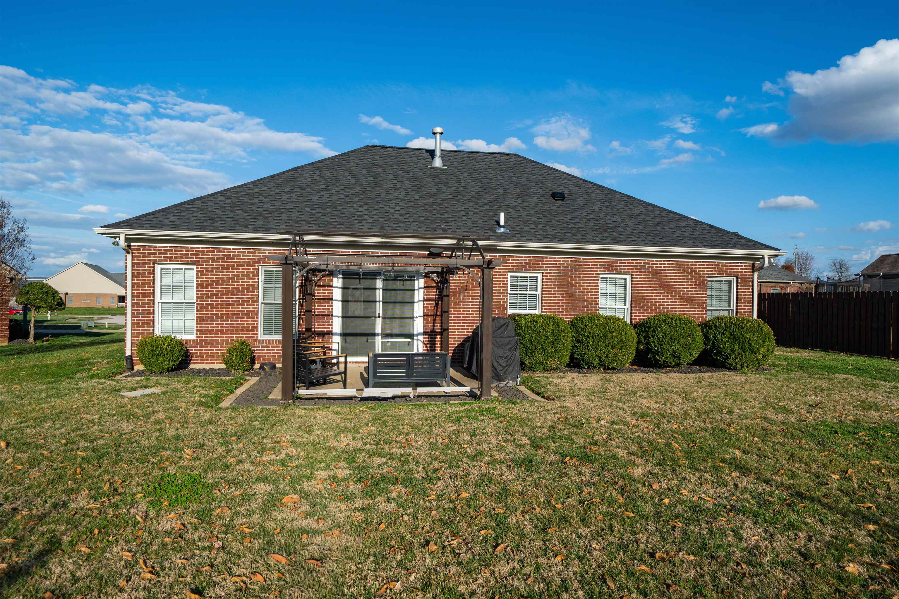 3501 Idle Hour Court, Owensboro, Kentucky 42303, 3 Bedrooms Bedrooms, ,2 BathroomsBathrooms,Single Family Residence,For Sale,Idle Hour Court,94313