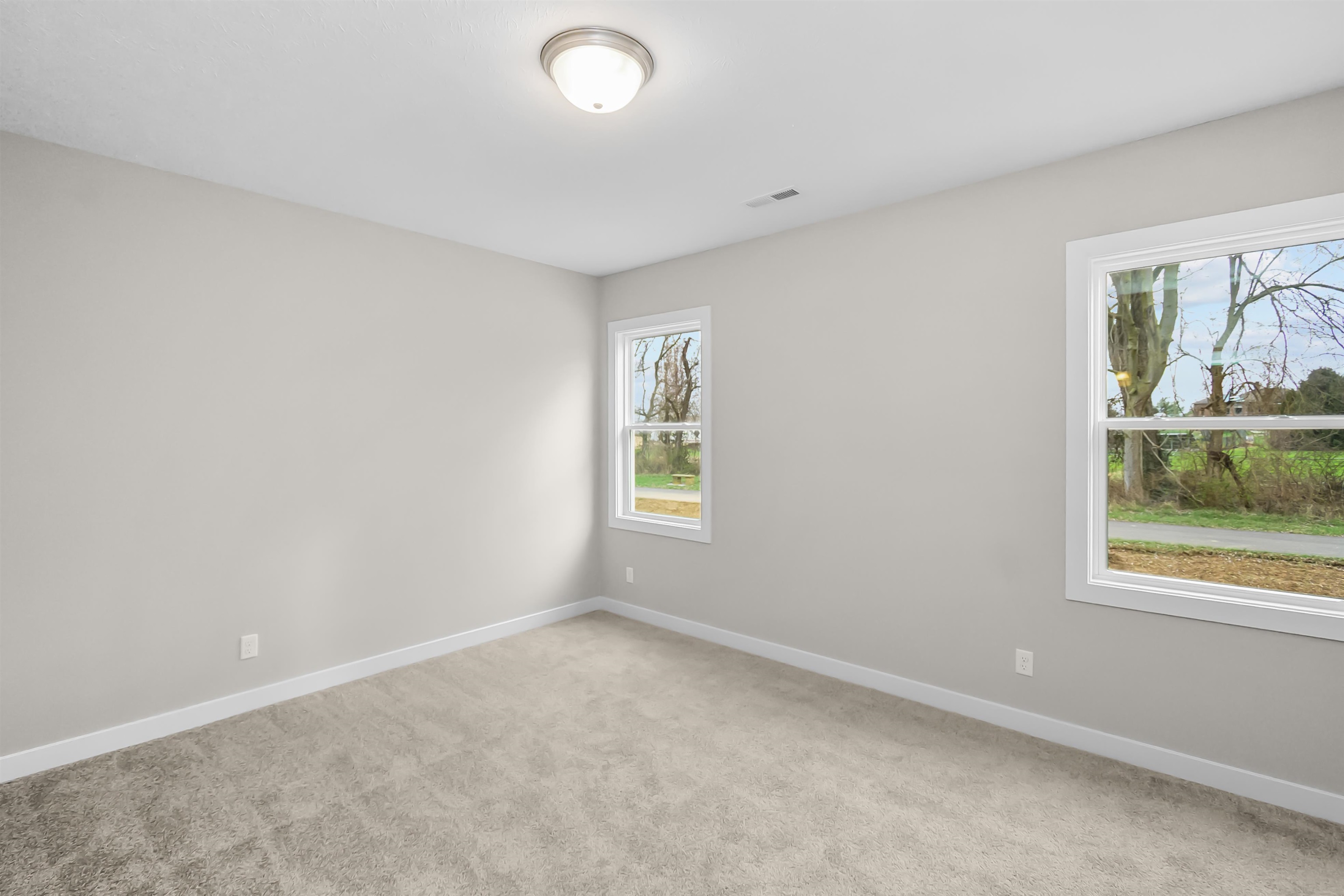 552 Alabaster Lane, Owensboro, Kentucky 42301, 3 Bedrooms Bedrooms, ,2 BathroomsBathrooms,Single Family Residence,For Sale,Alabaster Lane,94325