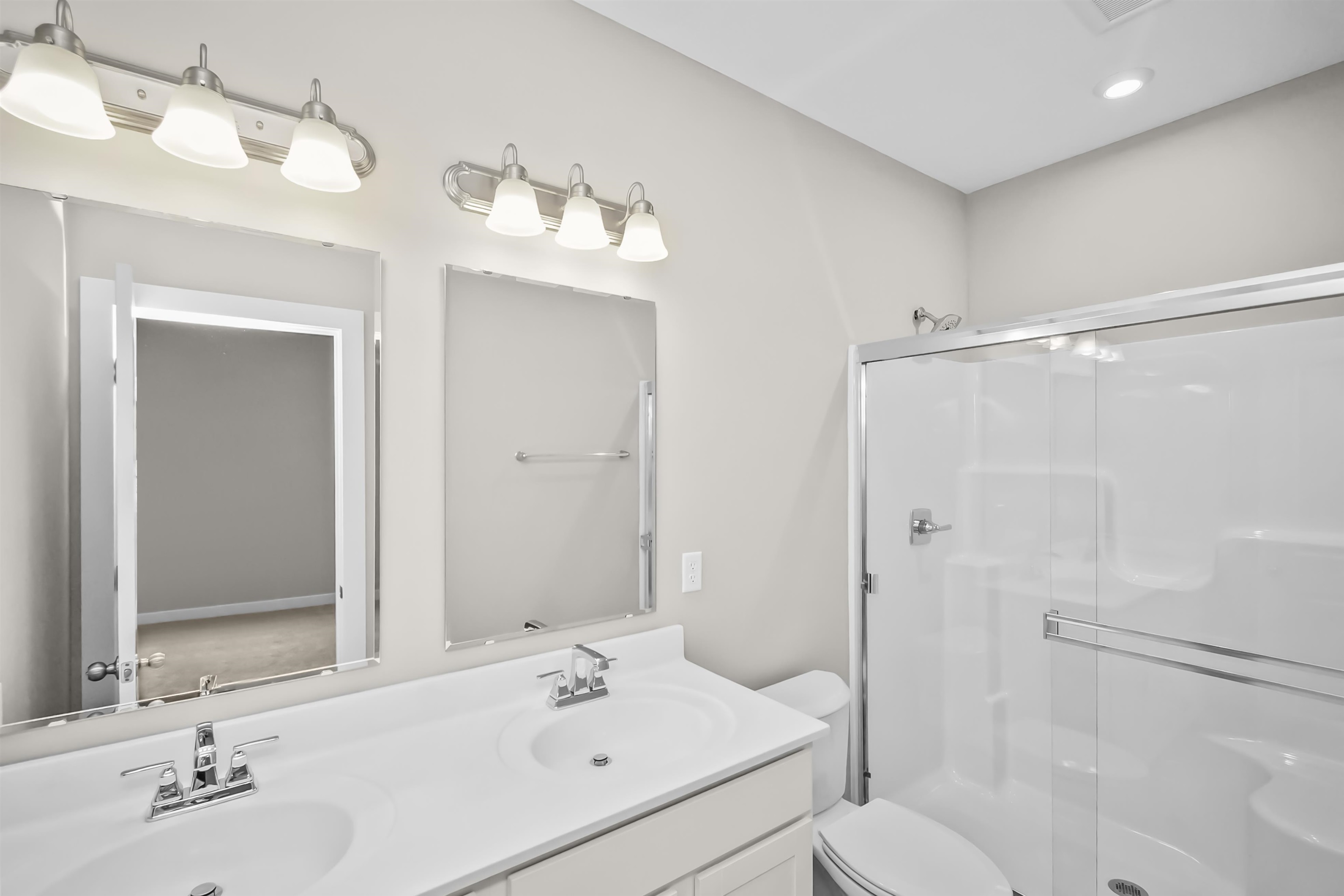 552 Alabaster Lane, Owensboro, Kentucky 42301, 3 Bedrooms Bedrooms, ,2 BathroomsBathrooms,Single Family Residence,For Sale,Alabaster Lane,94325