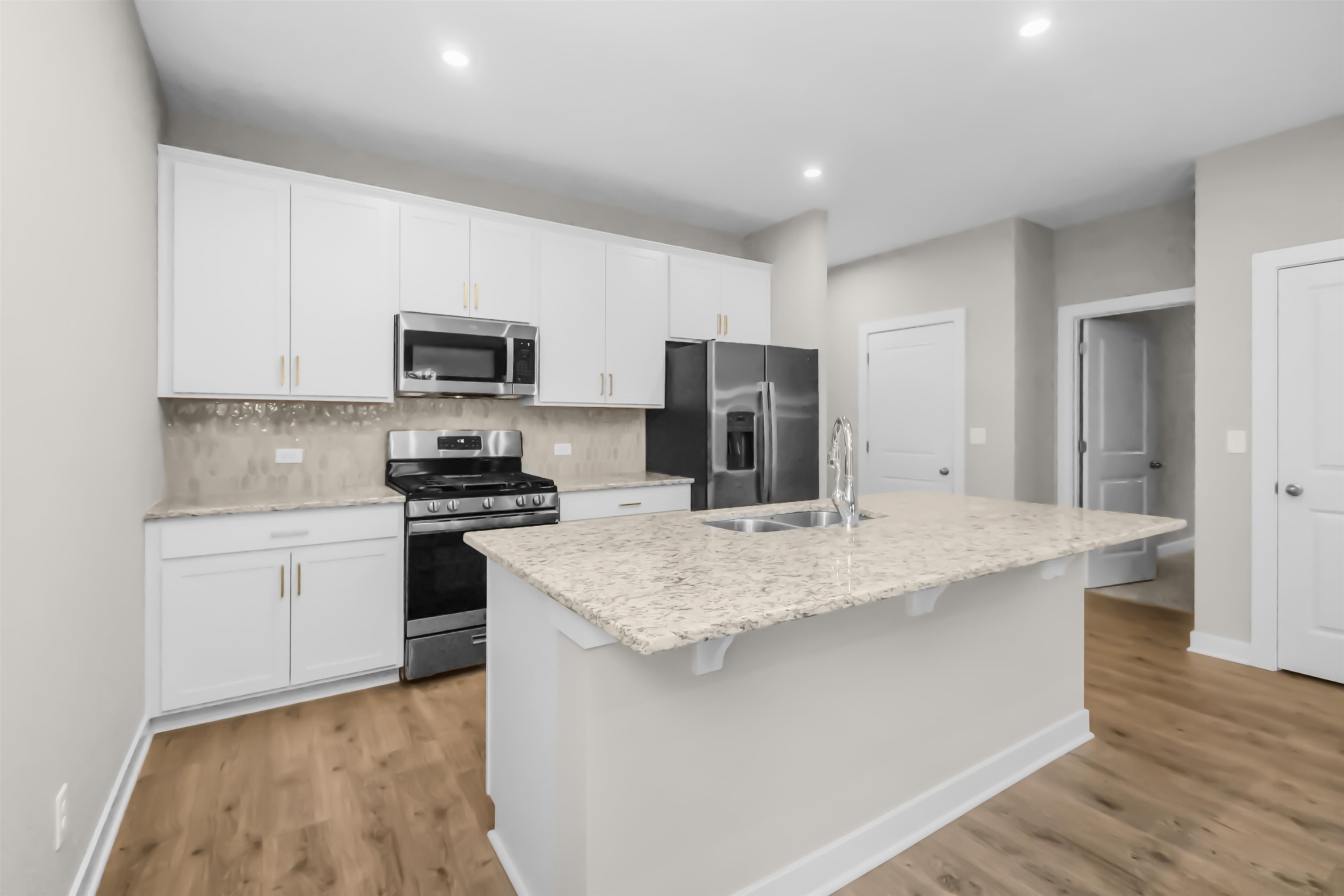 552 Alabaster Lane, Owensboro, Kentucky 42301, 3 Bedrooms Bedrooms, ,2 BathroomsBathrooms,Single Family Residence,For Sale,Alabaster Lane,94325