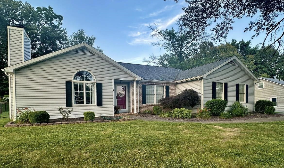 6290 East Doubletree Drive, Henderson, Kentucky 42420, 3 Bedrooms Bedrooms, ,2 BathroomsBathrooms,Single Family Residence,For Sale,East Doubletree Drive,94337