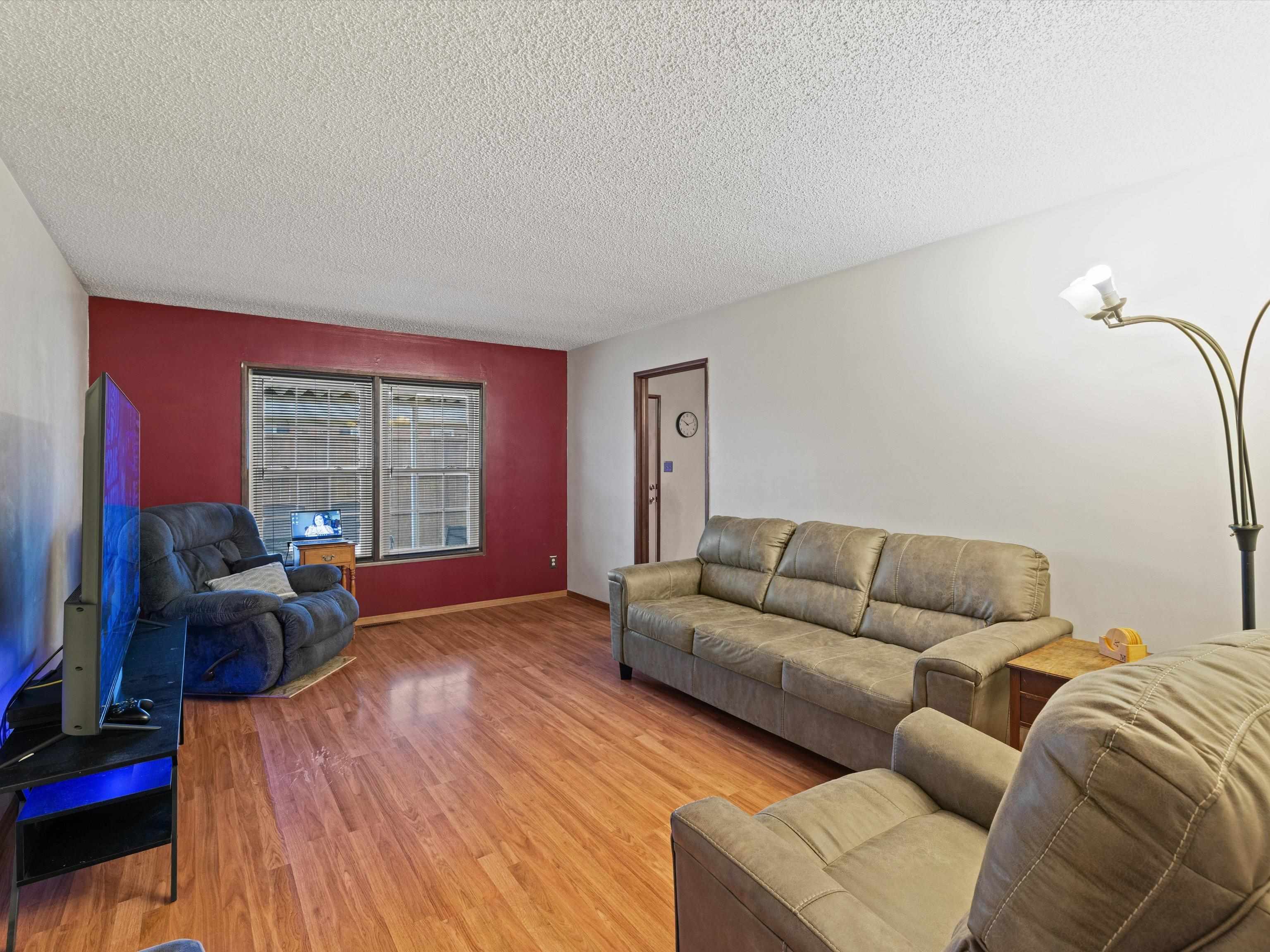 2623 Secretariat Dr, Owensboro, Kentucky 42301, 3 Bedrooms Bedrooms, ,2 BathroomsBathrooms,Single Family Residence,For Sale,Secretariat Dr,94348