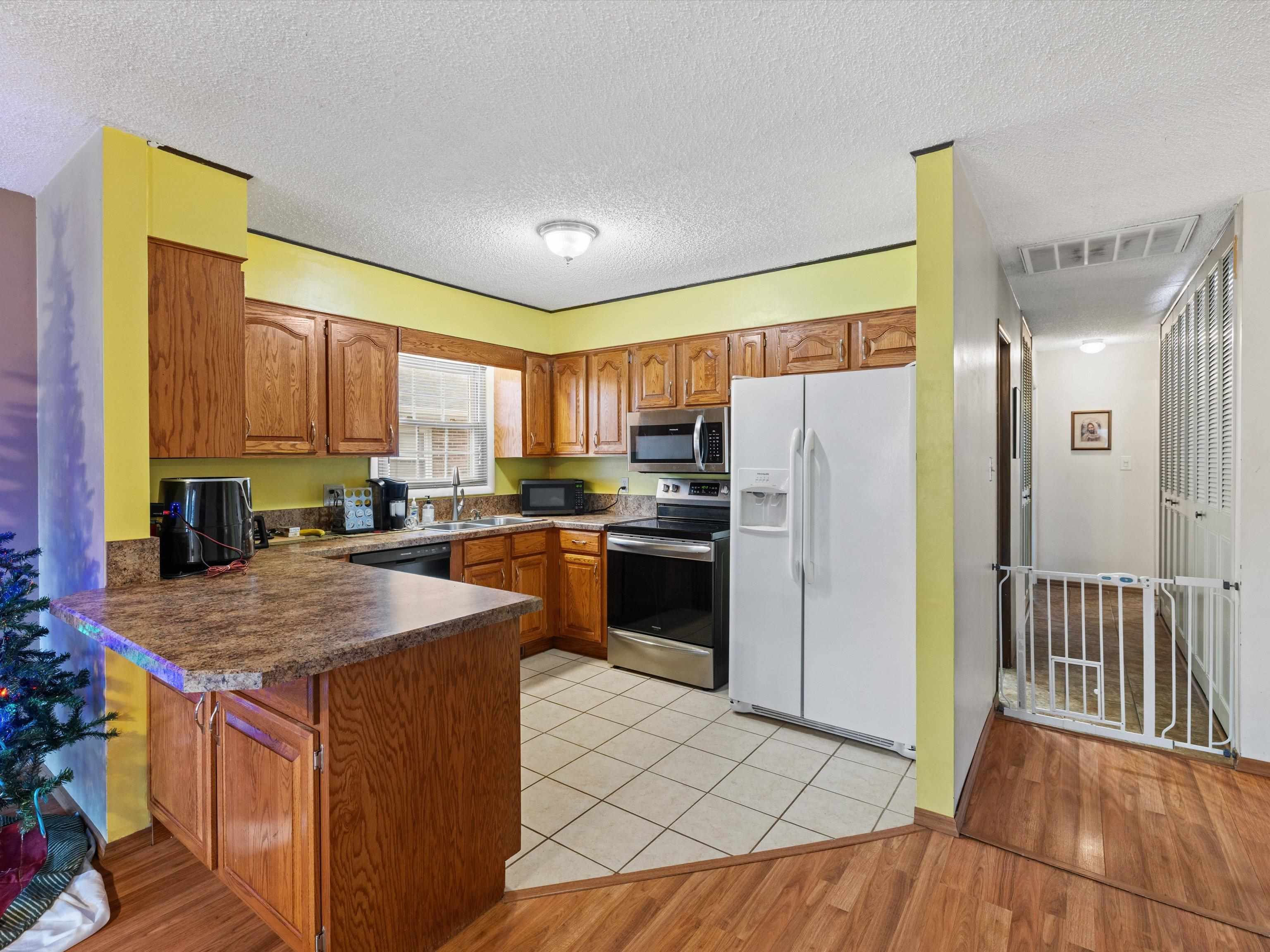 2623 Secretariat Dr, Owensboro, Kentucky 42301, 3 Bedrooms Bedrooms, ,2 BathroomsBathrooms,Single Family Residence,For Sale,Secretariat Dr,94348