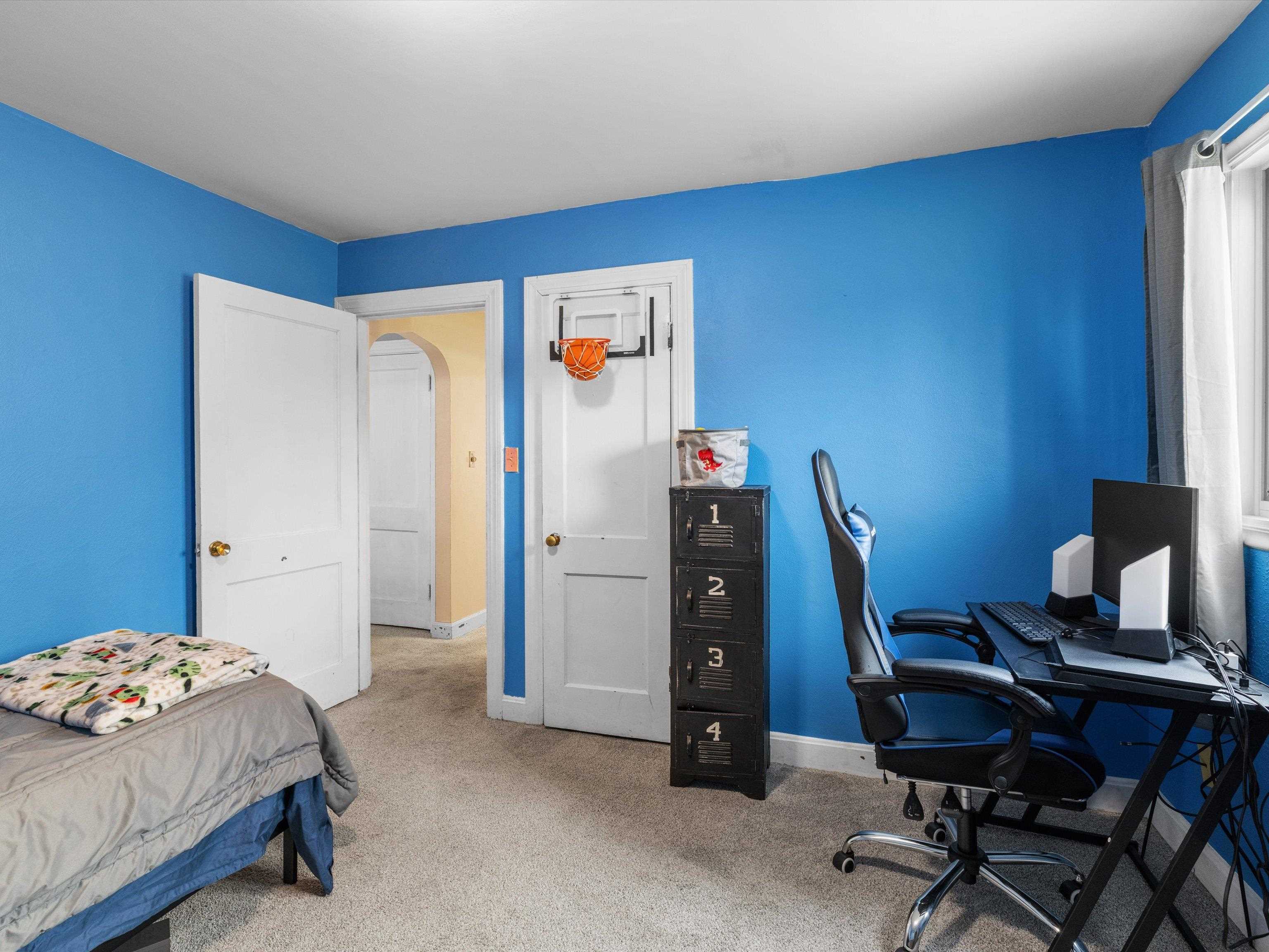 1231 Maple Ave, Owensboro, Kentucky 42301, 5 Bedrooms Bedrooms, ,2 BathroomsBathrooms,Single Family Residence,For Sale,Maple Ave,94351