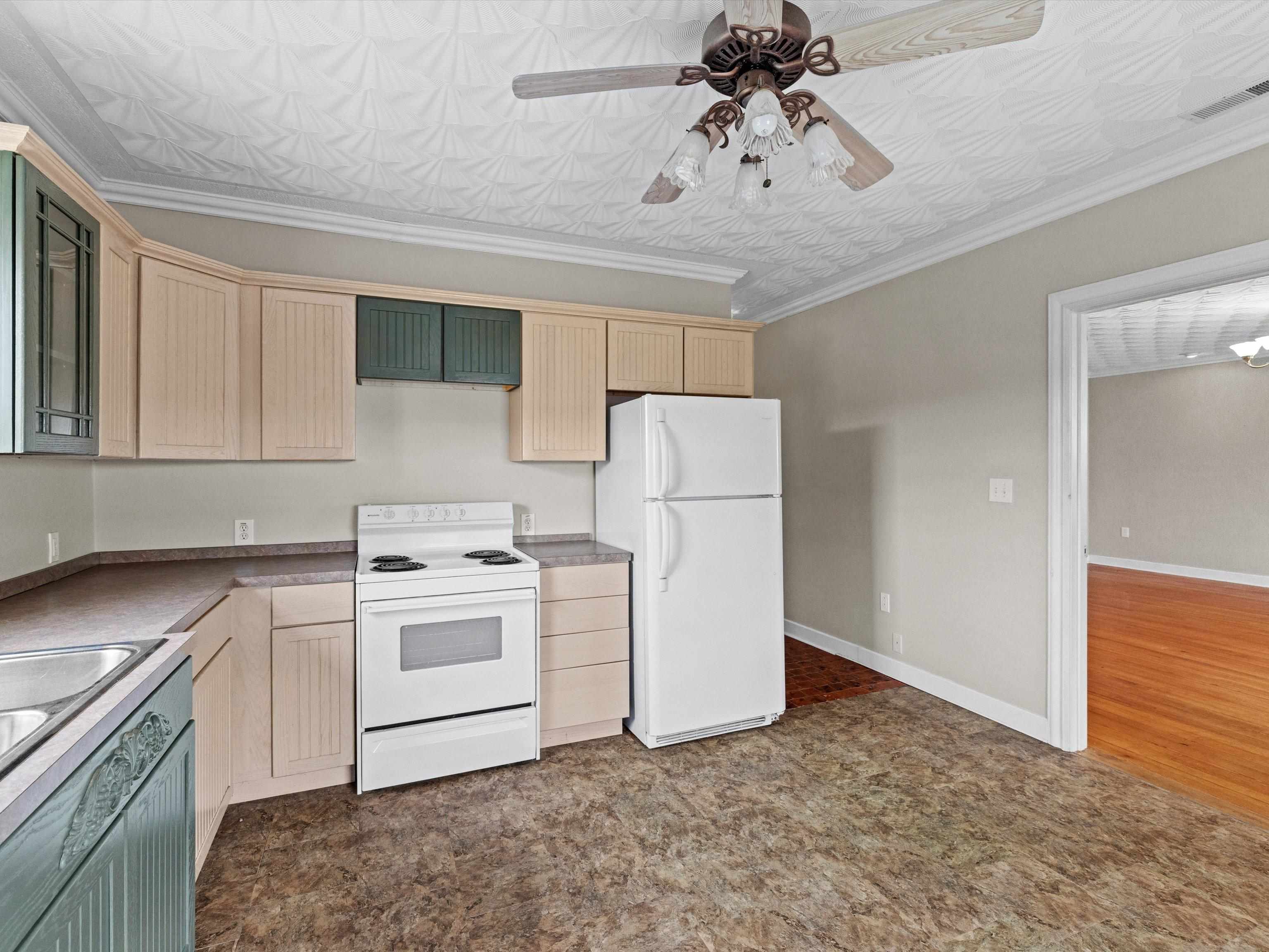 3658 Kentucky 1414, Hartford, Kentucky 42347, 3 Bedrooms Bedrooms, ,1 BathroomBathrooms,Single Family Residence,For Sale,Kentucky 1414,94352