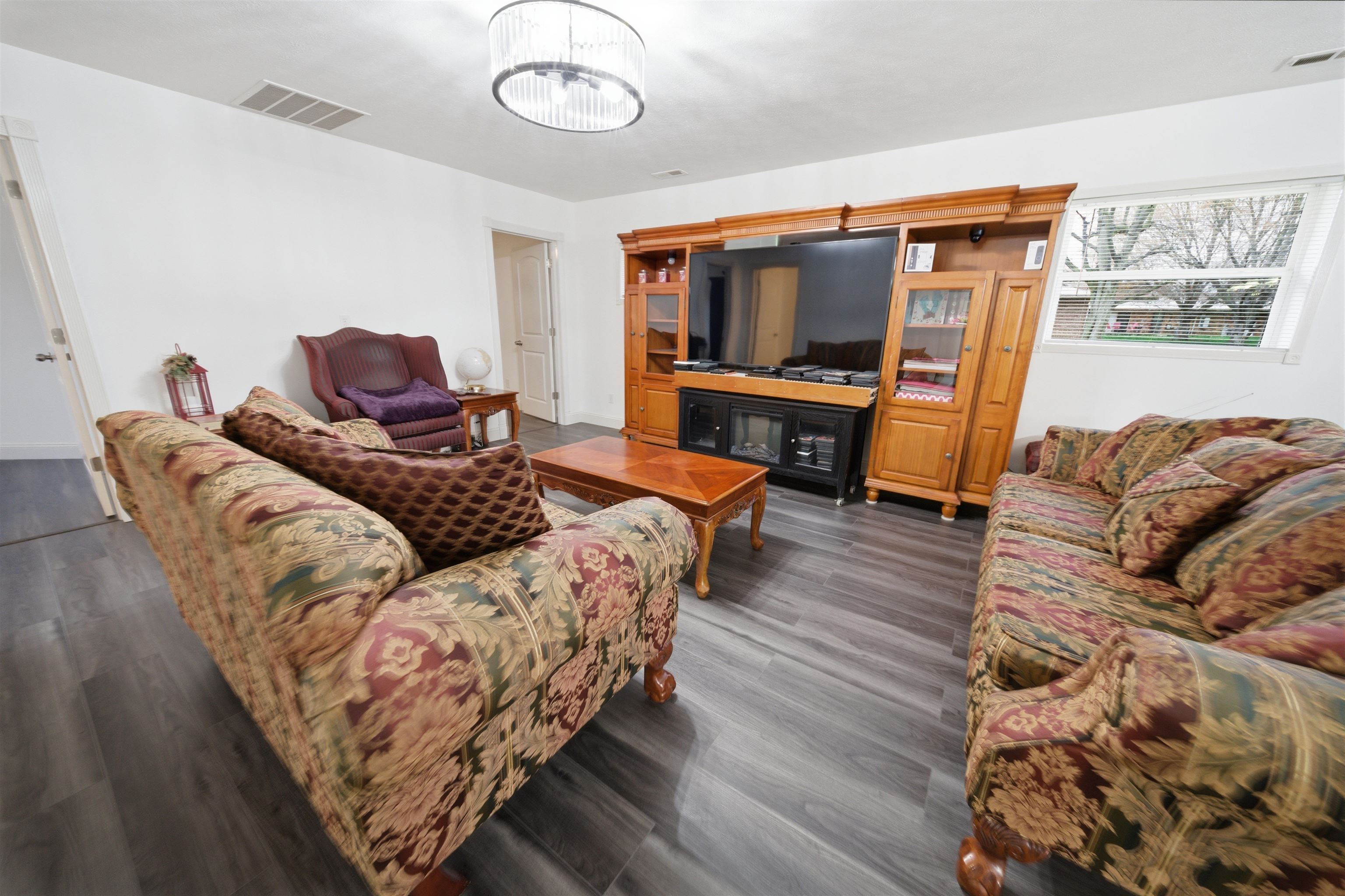 301 Legion Blvd, Owensboro, Kentucky 42303, 4 Bedrooms Bedrooms, ,2 BathroomsBathrooms,Single Family Residence,For Sale,Legion Blvd,94354