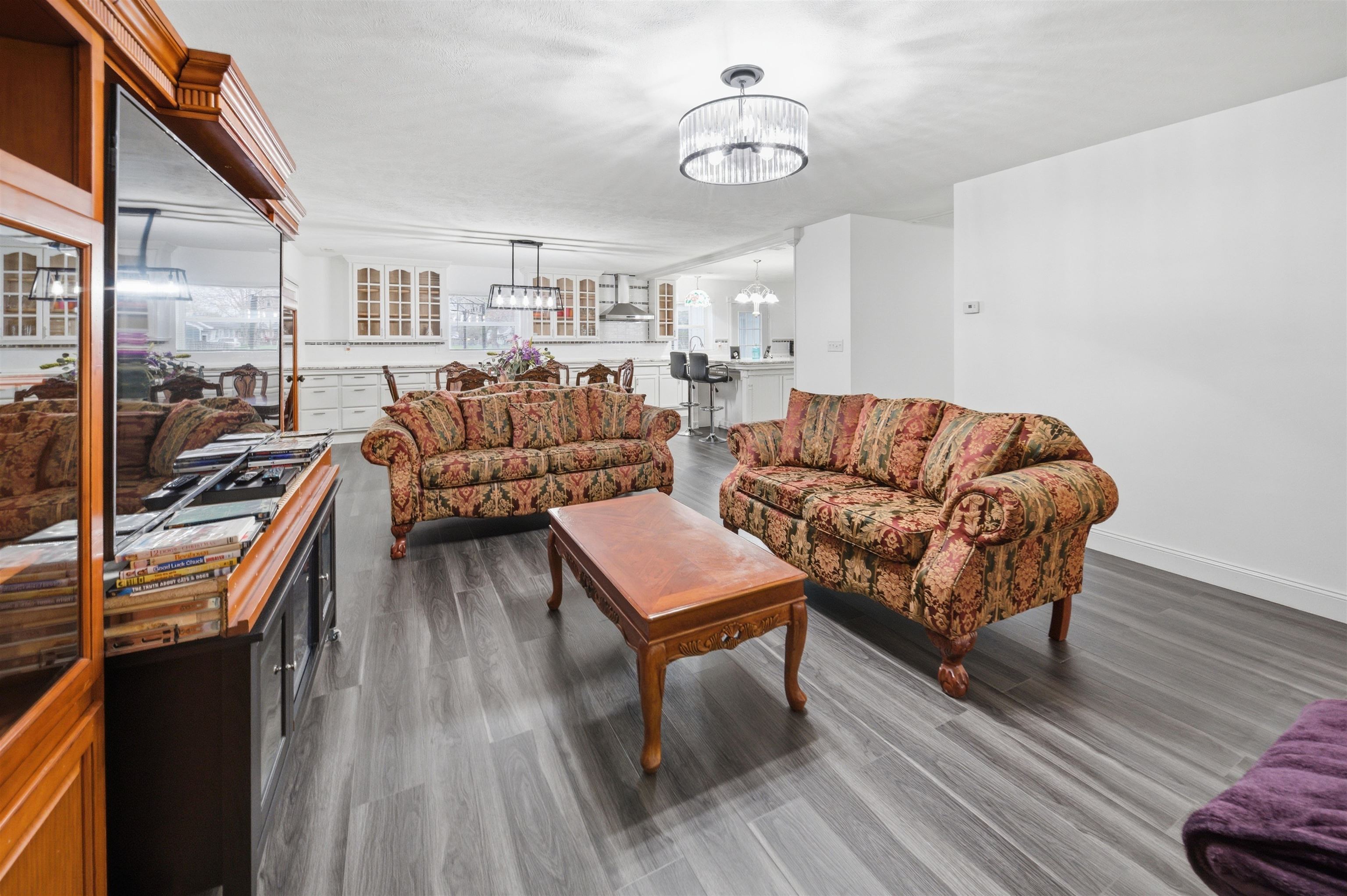 301 Legion Blvd, Owensboro, Kentucky 42303, 3 Bedrooms Bedrooms, ,2 BathroomsBathrooms,Single Family Residence,For Sale,Legion Blvd,94354