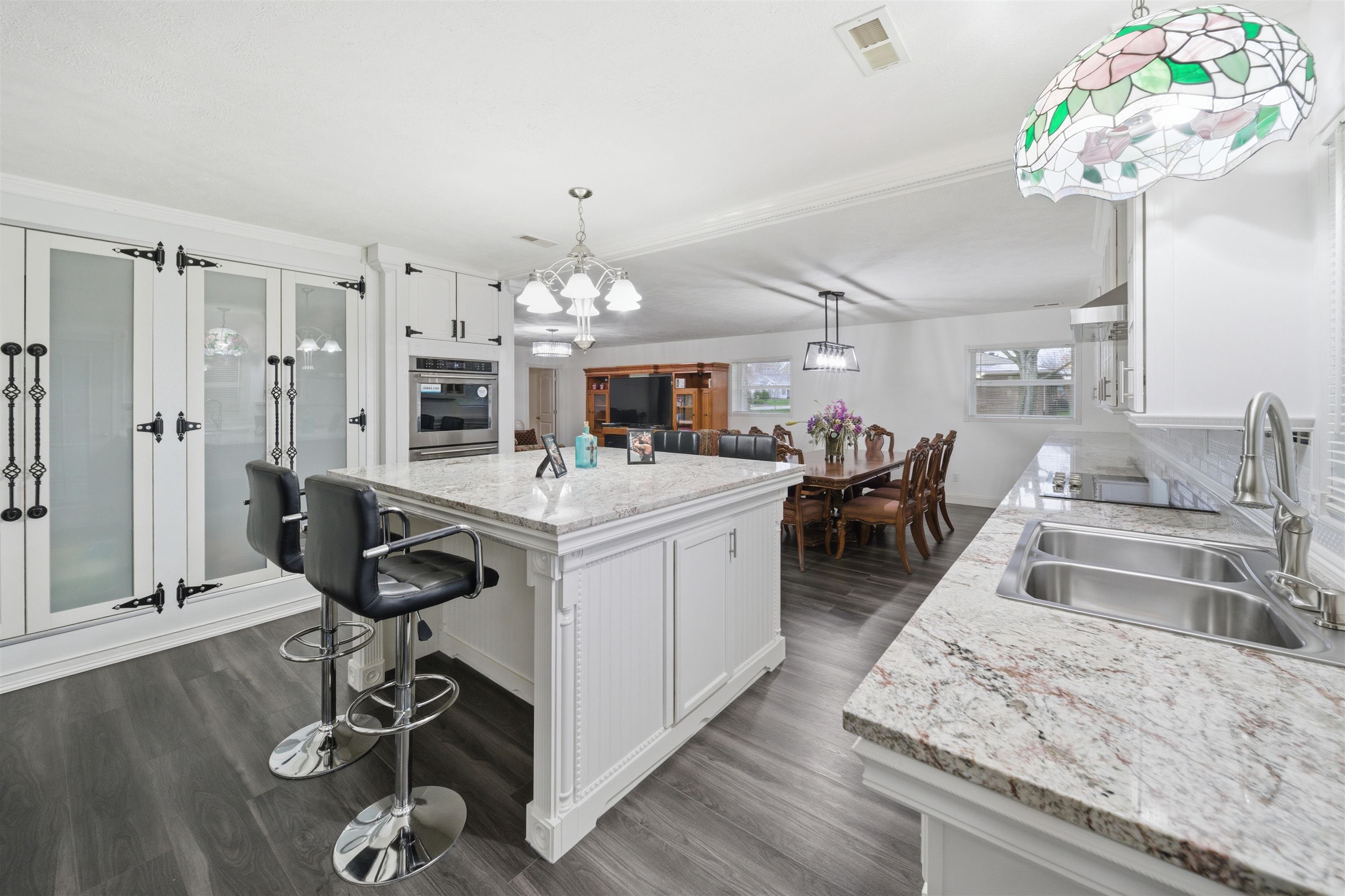 301 Legion Blvd, Owensboro, Kentucky 42303, 3 Bedrooms Bedrooms, ,2 BathroomsBathrooms,Single Family Residence,For Sale,Legion Blvd,94354