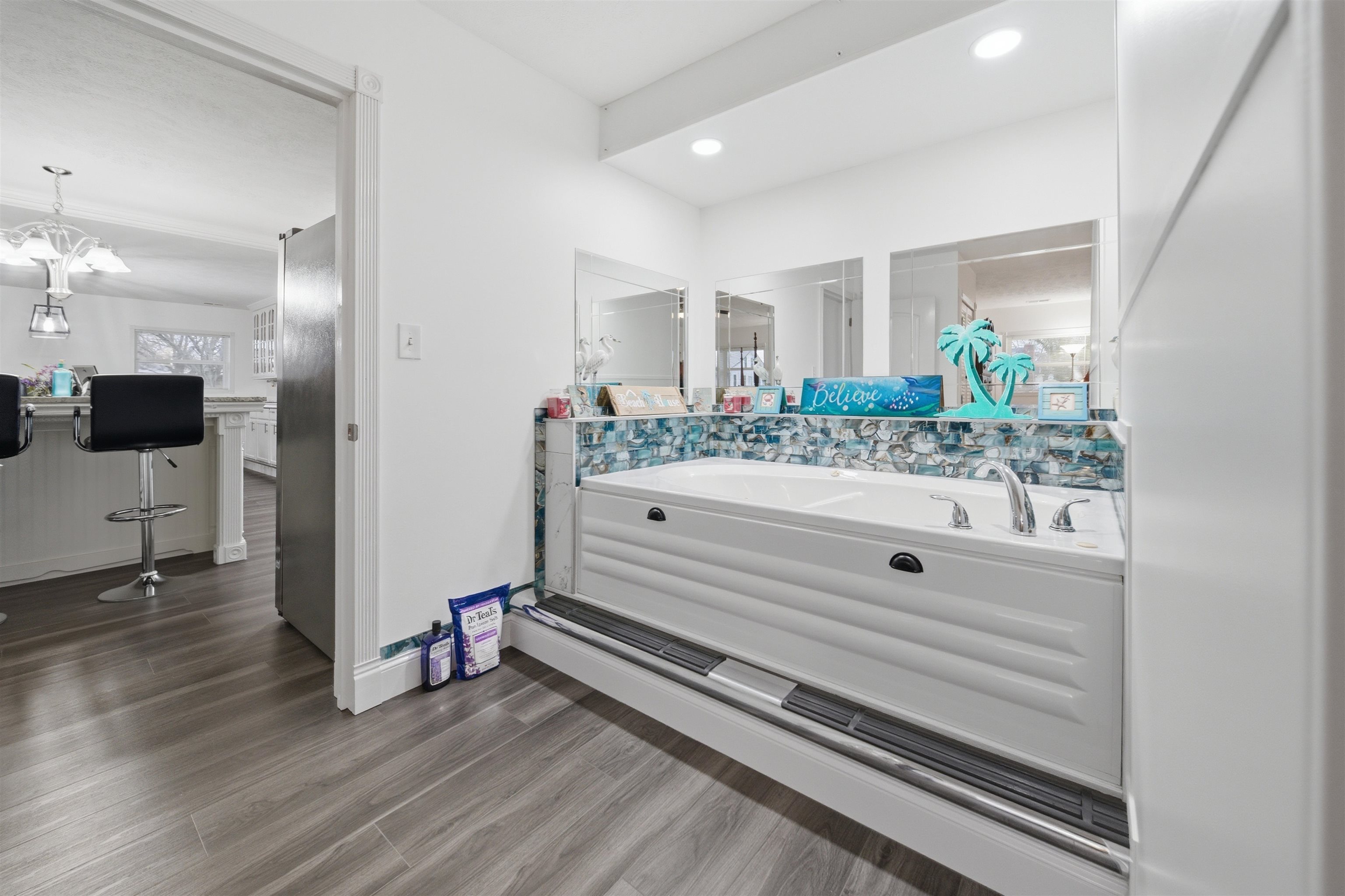 301 Legion Blvd, Owensboro, Kentucky 42303, 3 Bedrooms Bedrooms, ,2 BathroomsBathrooms,Single Family Residence,For Sale,Legion Blvd,94354