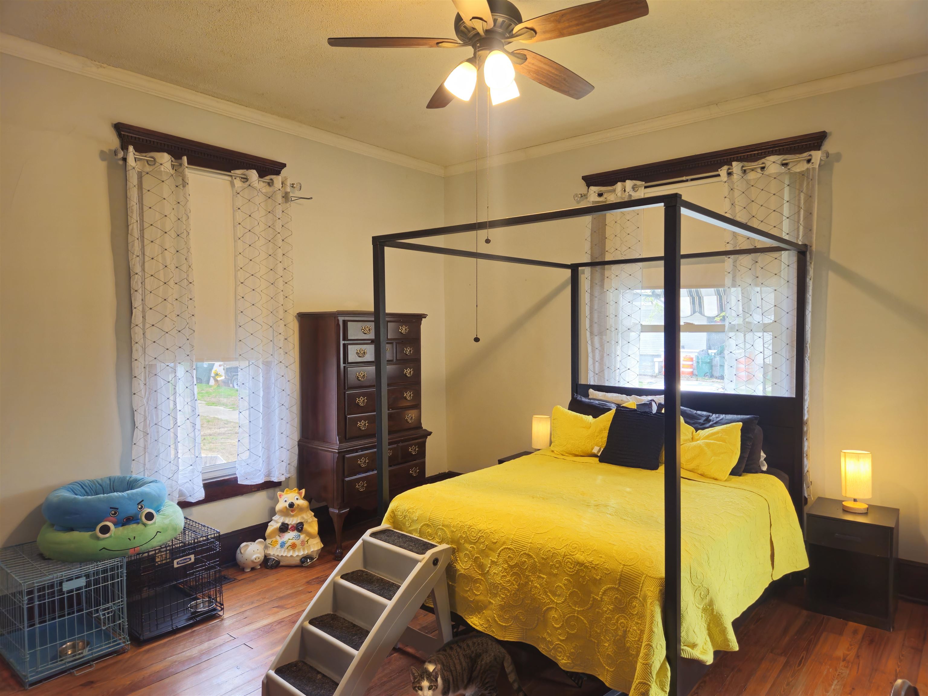 617 crittenend str, Owensboro, Kentucky 42303, 3 Bedrooms Bedrooms, ,2 BathroomsBathrooms,Single Family Residence,For Sale,crittenend str,94355