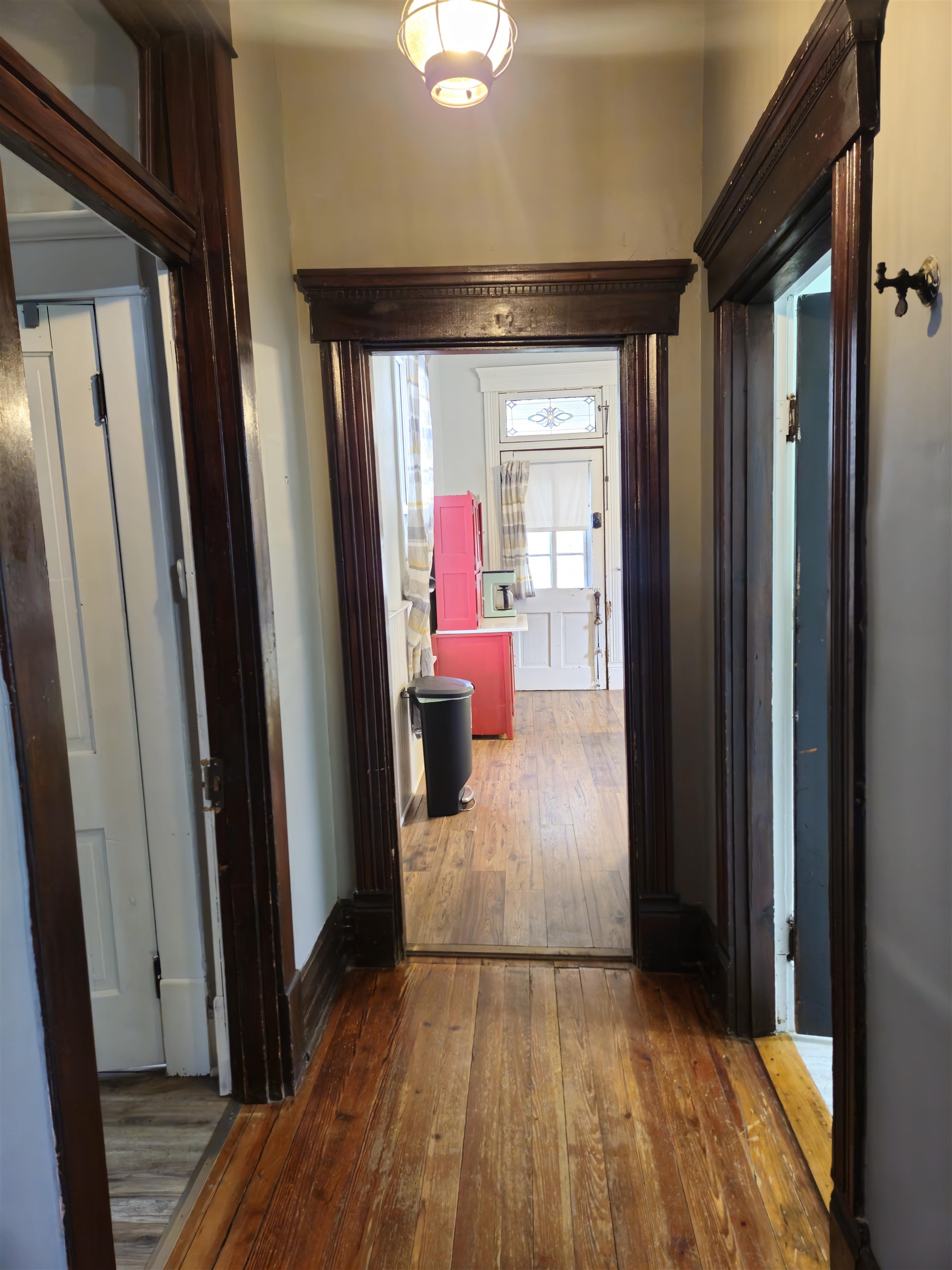 617 crittenend str, Owensboro, Kentucky 42303, 3 Bedrooms Bedrooms, ,2 BathroomsBathrooms,Single Family Residence,For Sale,crittenend str,94355