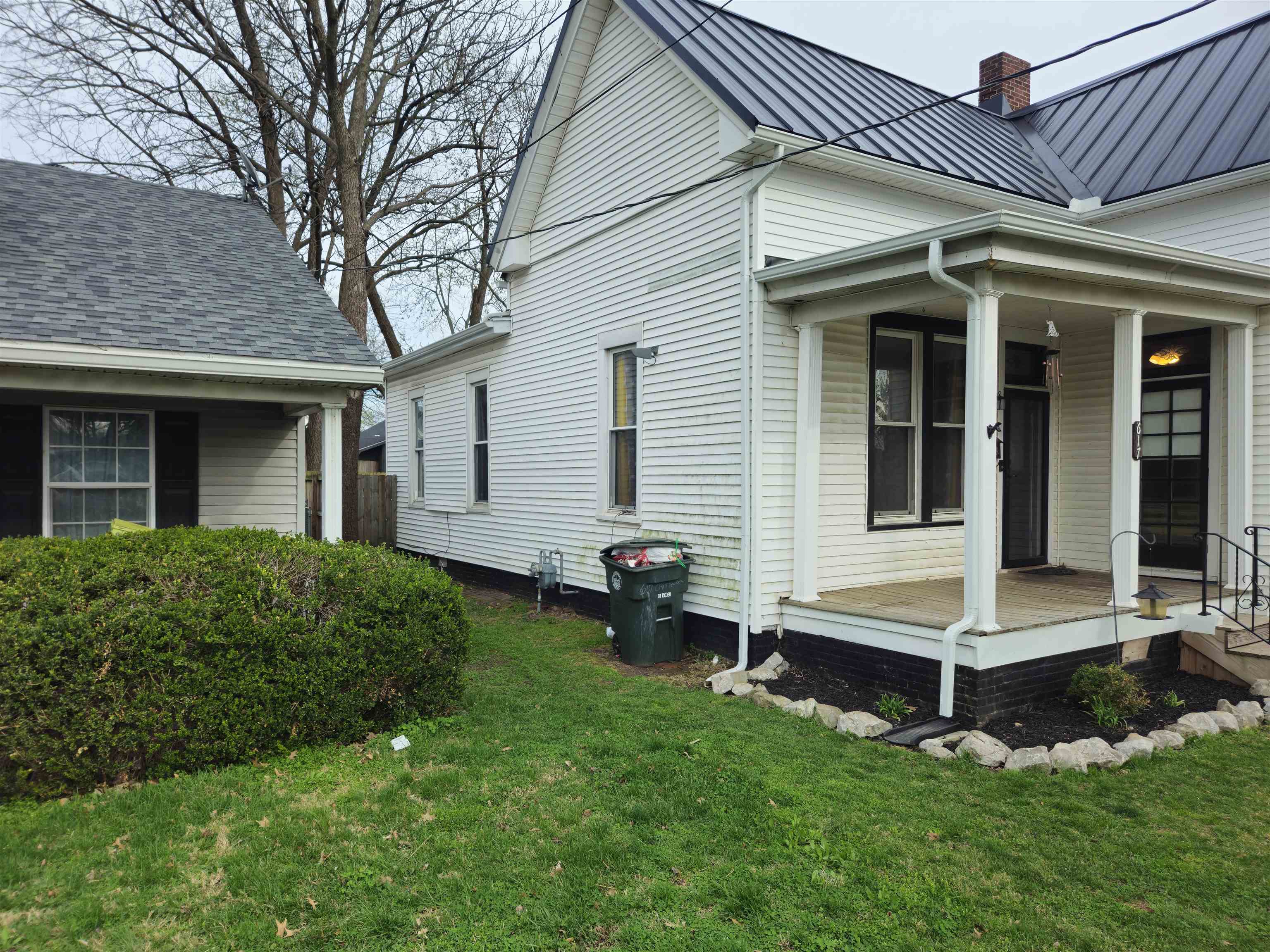 617 crittenend str, Owensboro, Kentucky 42303, 3 Bedrooms Bedrooms, ,2 BathroomsBathrooms,Single Family Residence,For Sale,crittenend str,94355