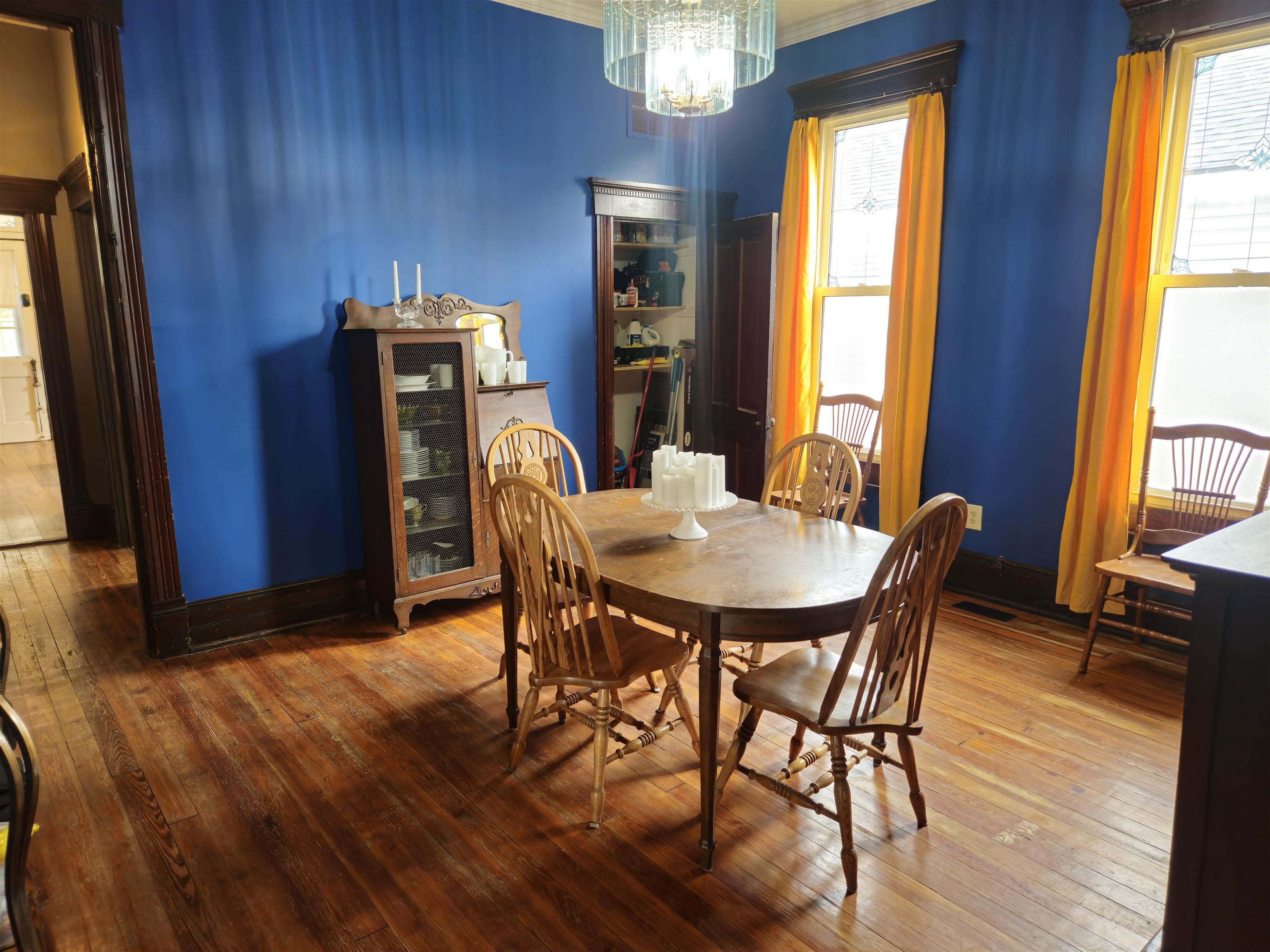 617 crittenend str, Owensboro, Kentucky 42303, 3 Bedrooms Bedrooms, ,2 BathroomsBathrooms,Single Family Residence,For Sale,crittenend str,94355