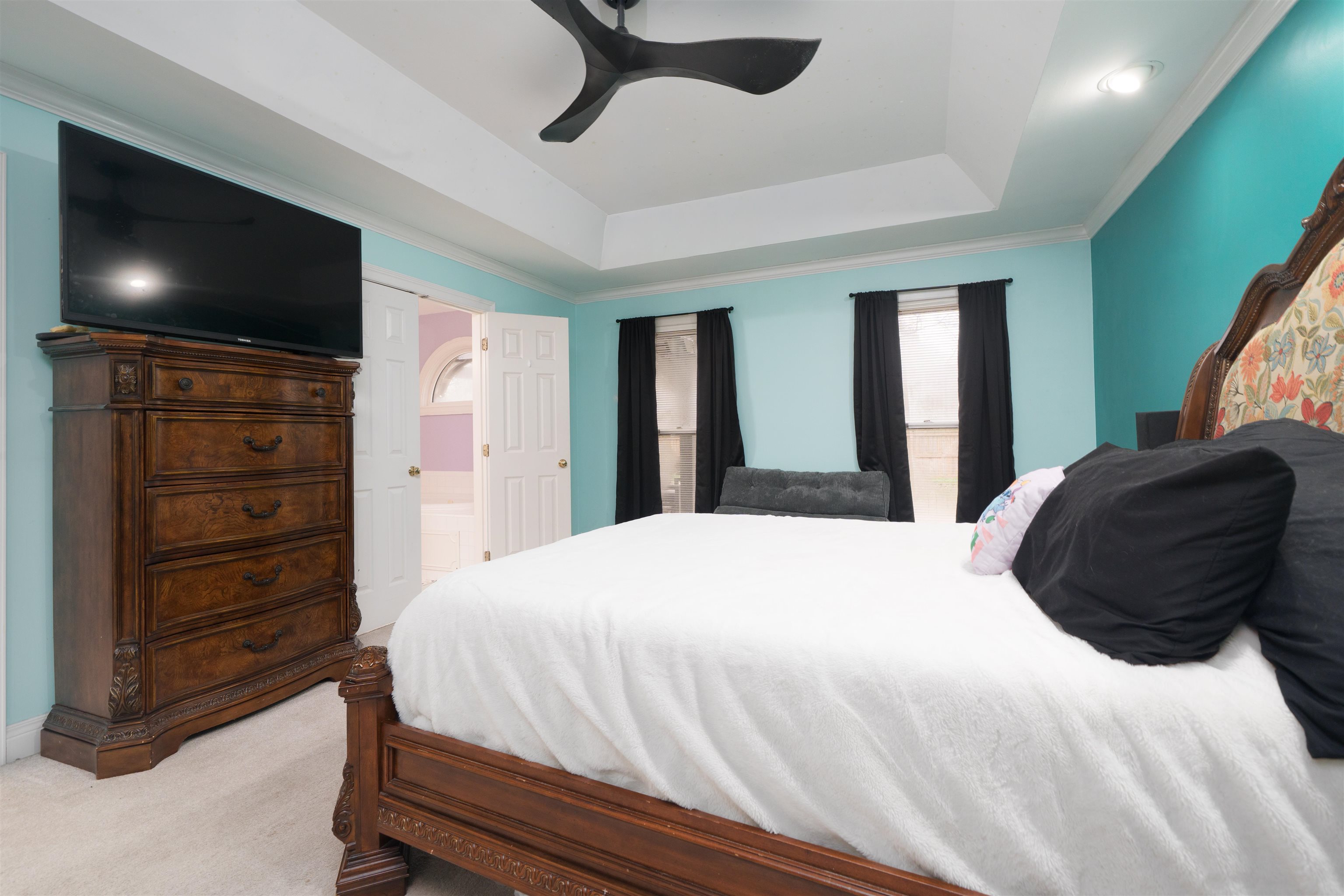 2624 Hillbrooke Pkwy, Owensboro, Kentucky 42303, 3 Bedrooms Bedrooms, ,2 BathroomsBathrooms,Single Family Residence,For Sale,Hillbrooke Pkwy,94358